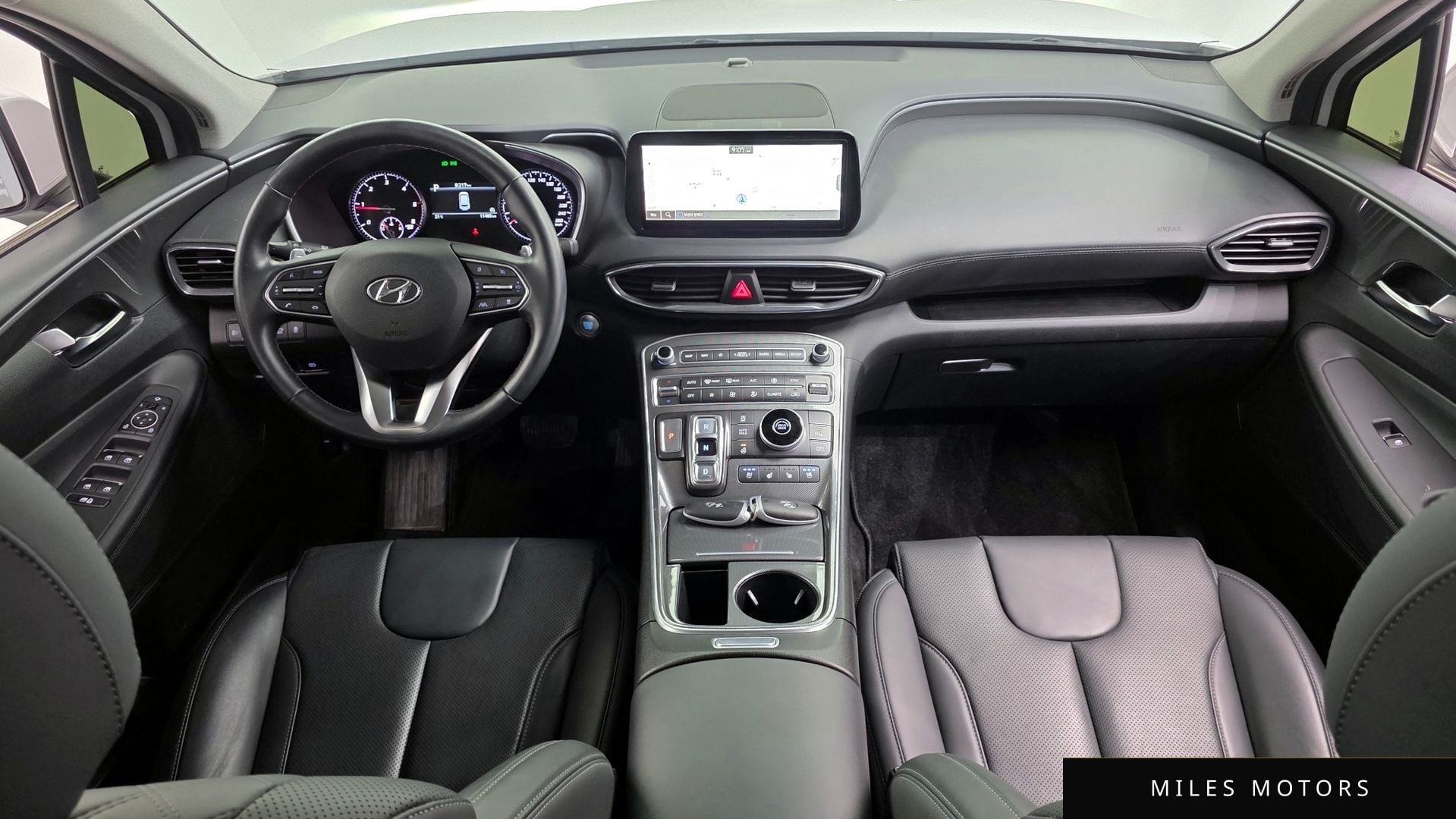 Hyundai Santafe 2022 — миниатюра 10
