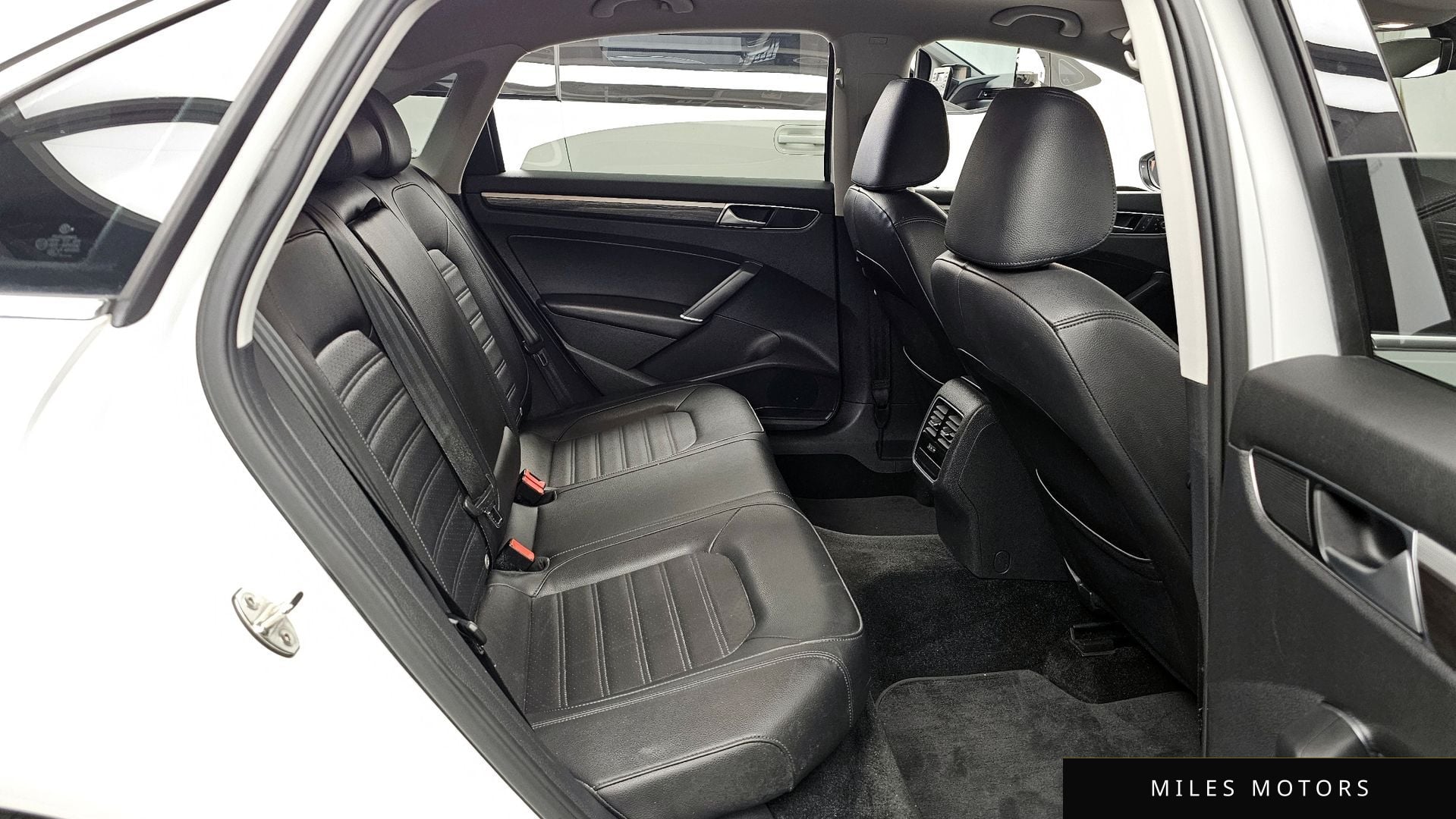 Volkswagen Passat 2016 — миниатюра 12