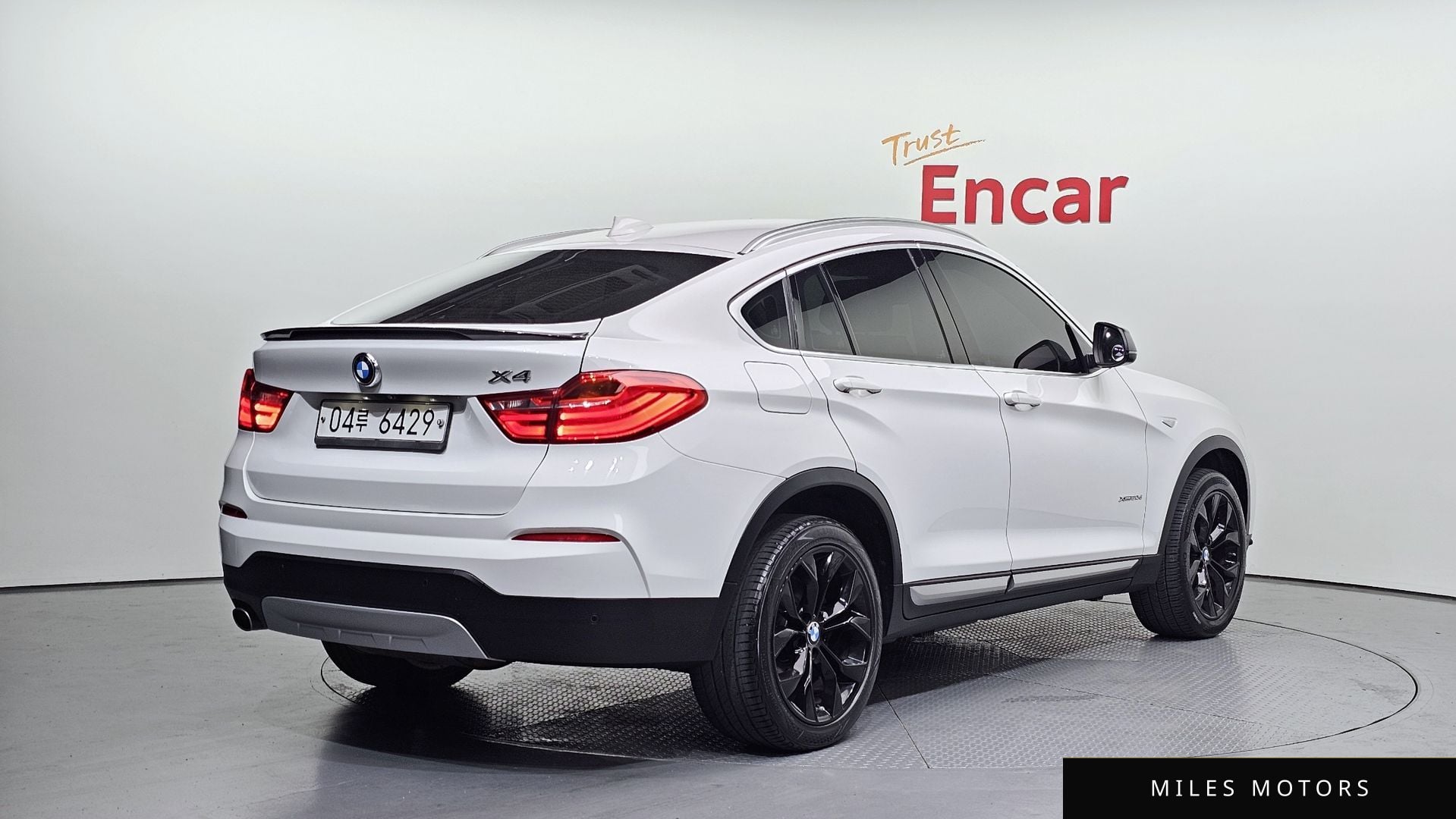 BMW X4 (F26) 2017 — миниатюра 2
