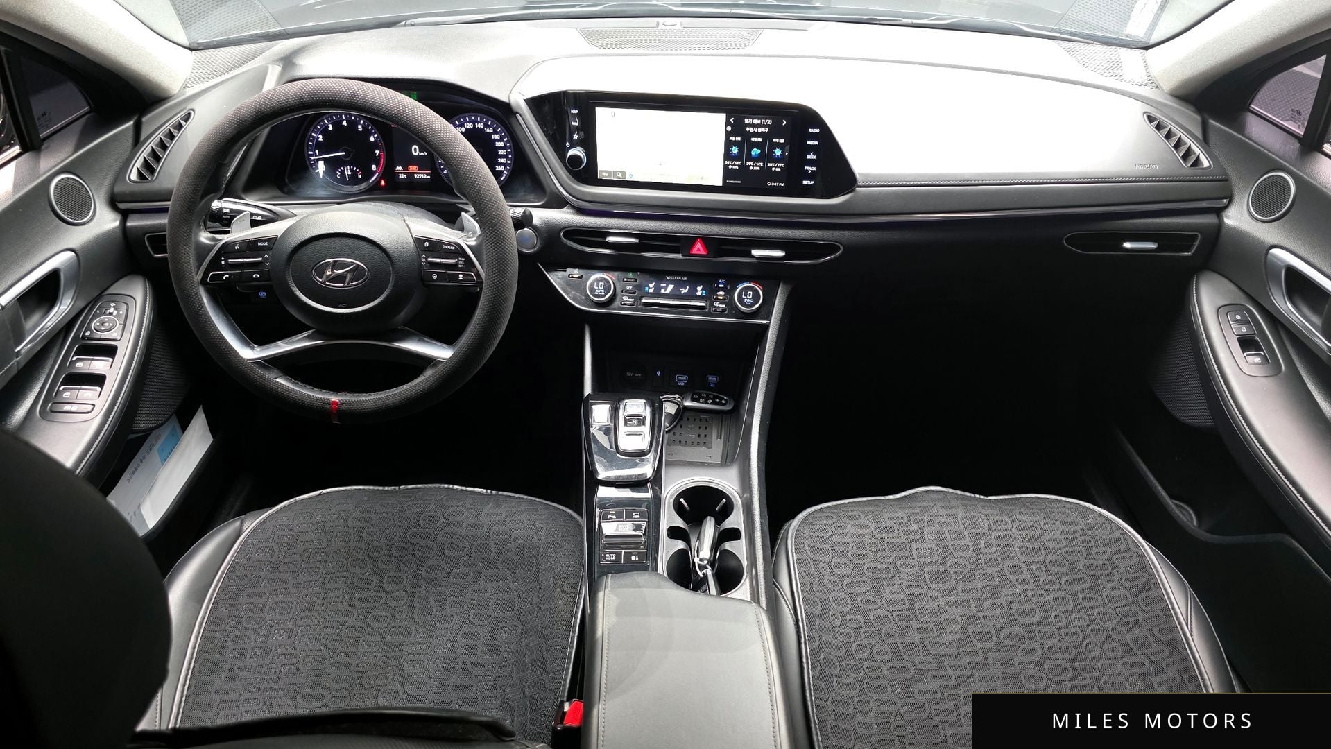Hyundai Sonata 2022 — миниатюра 10