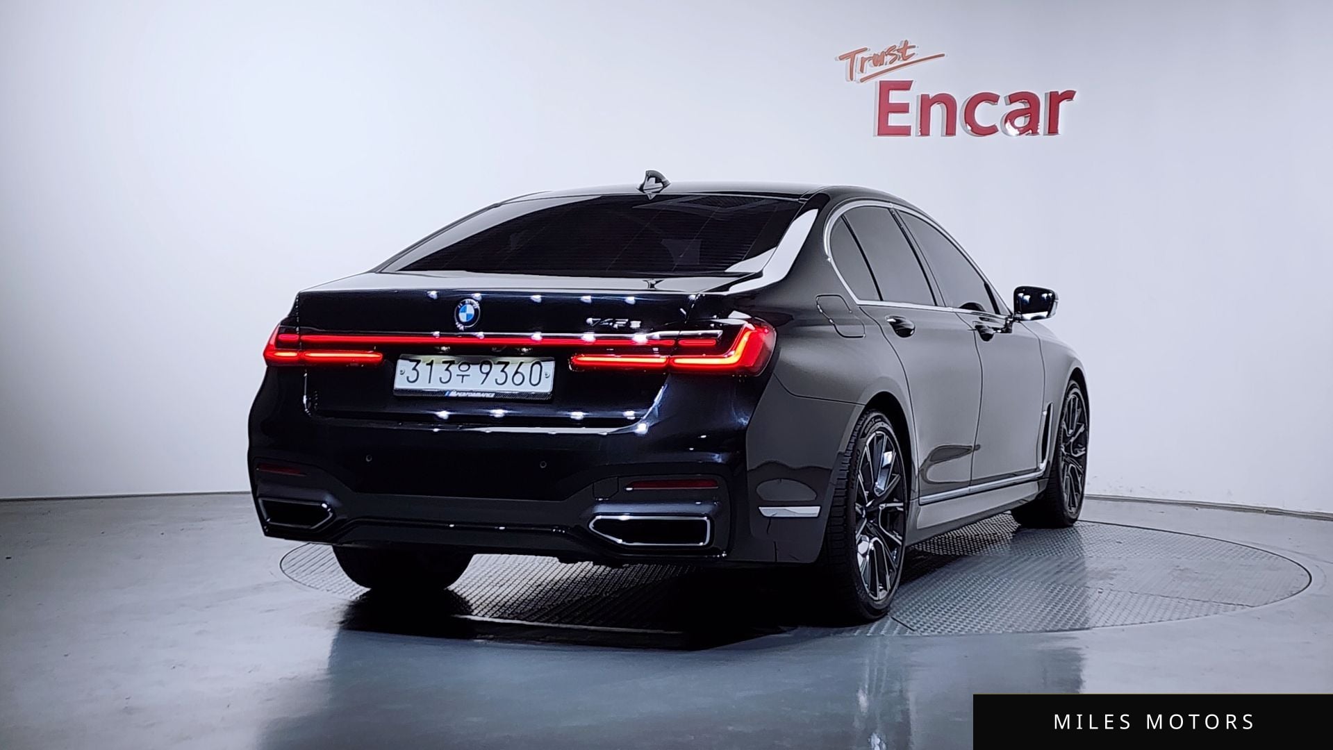BMW 7 Series (G11) 2020 — миниатюра 2
