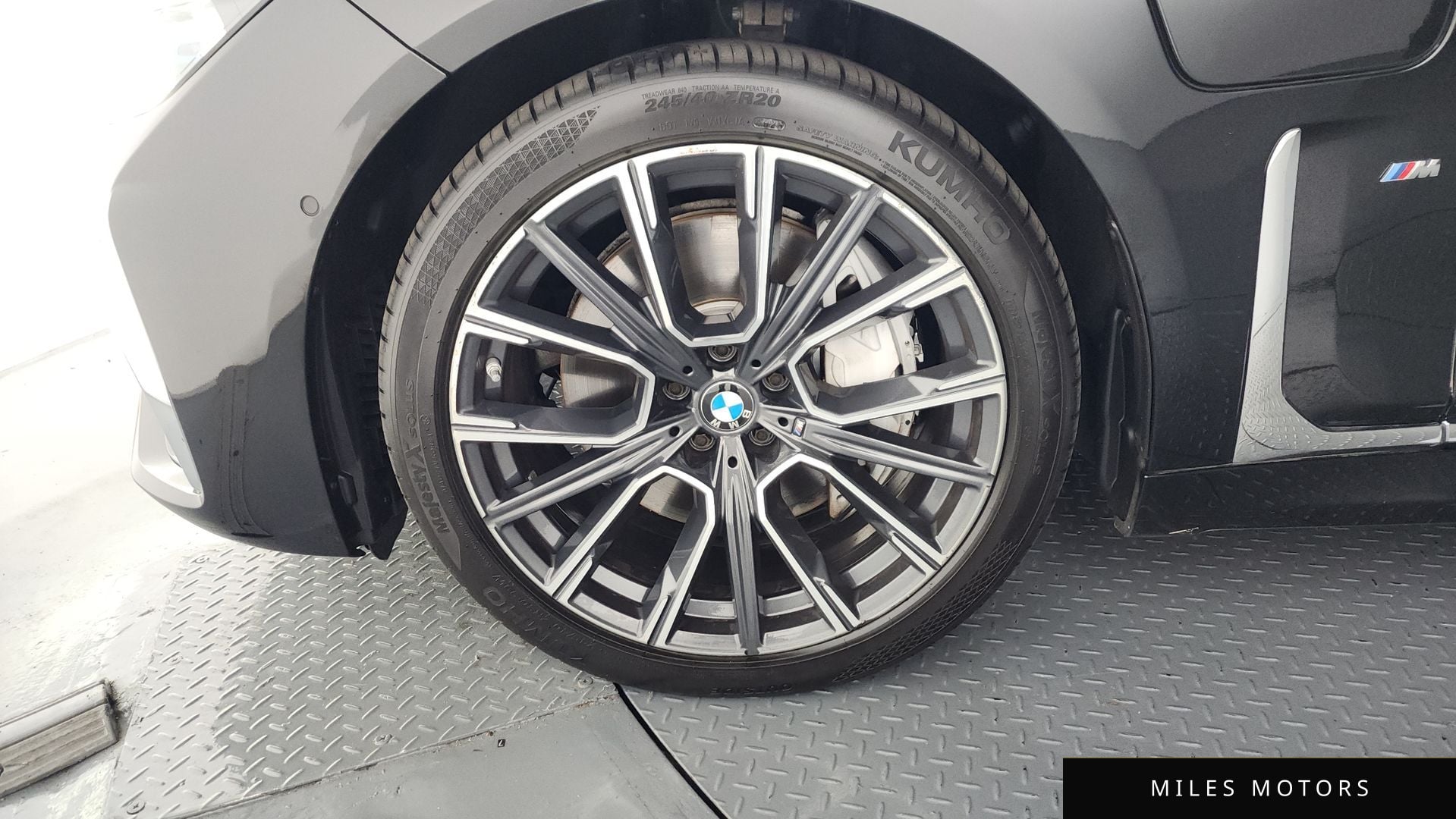 BMW 7 Series (G11) 2020 — миниатюра 5