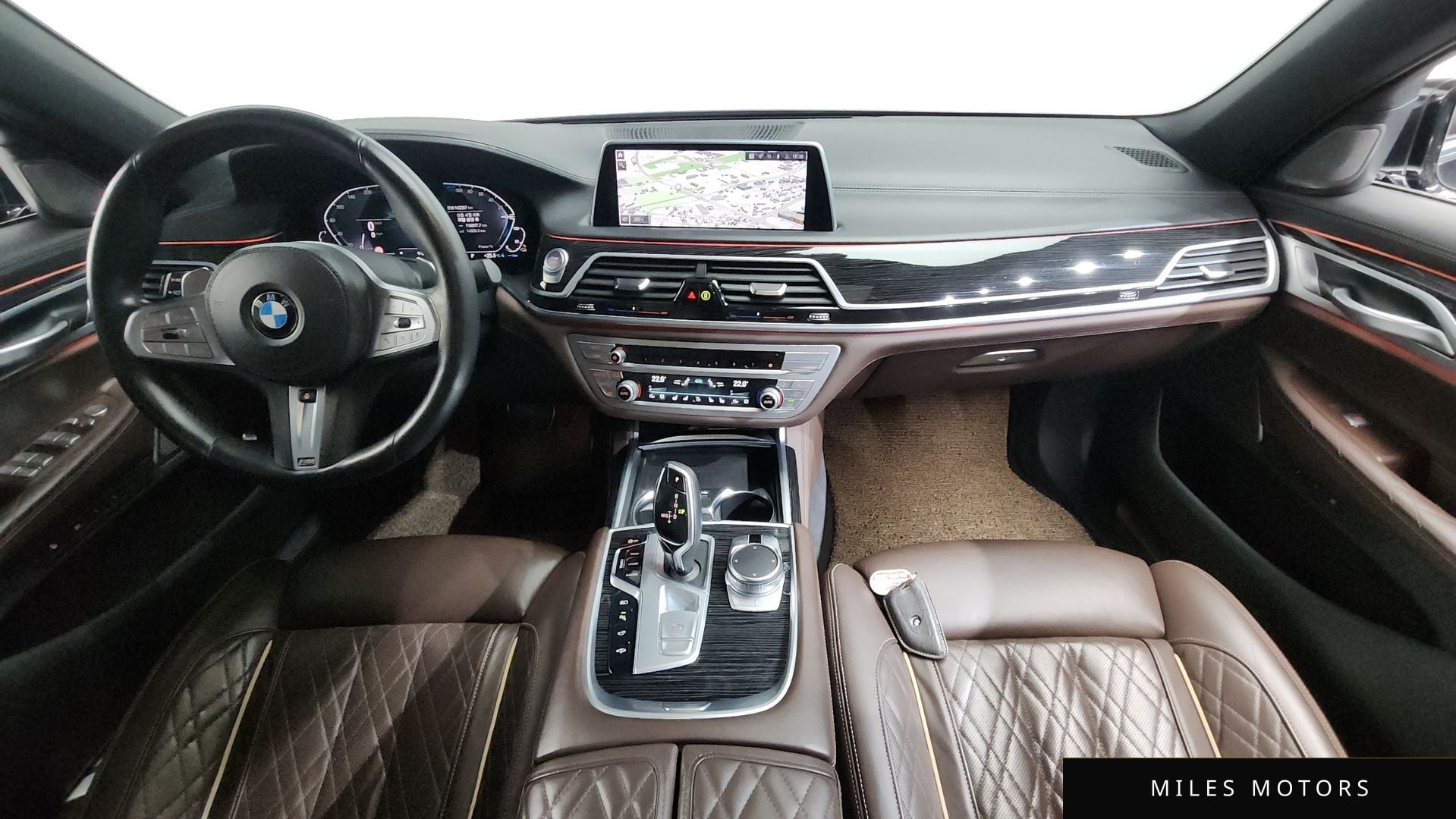 BMW 7 Series (G11) 2020 — миниатюра 7