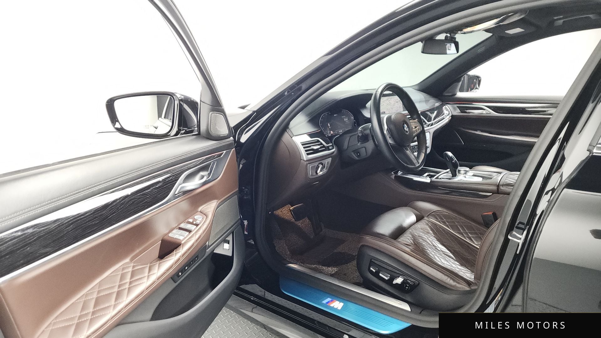 BMW 7 Series (G11) 2020 — миниатюра 10