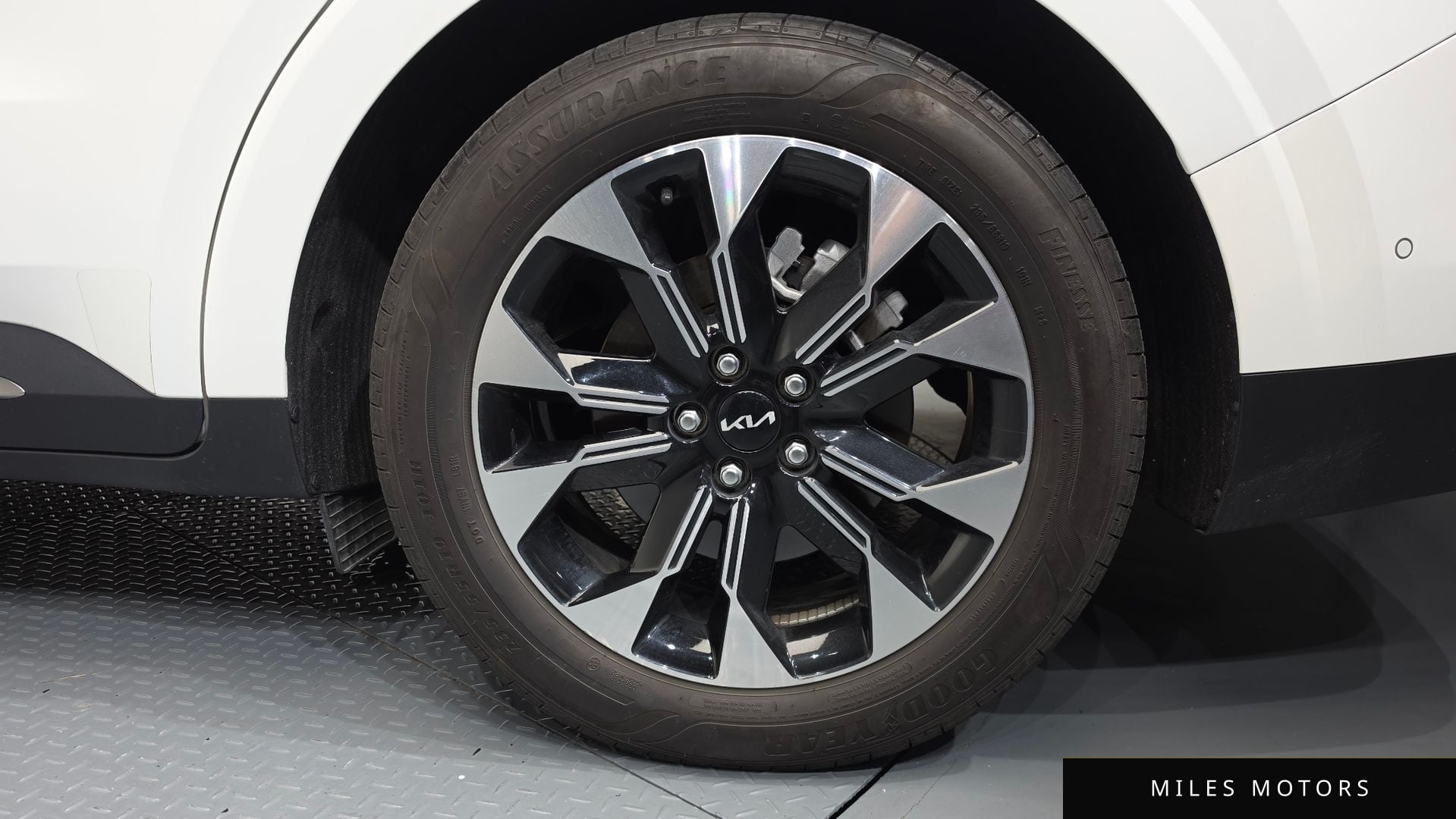 Kia Carnival 2023 — миниатюра 7