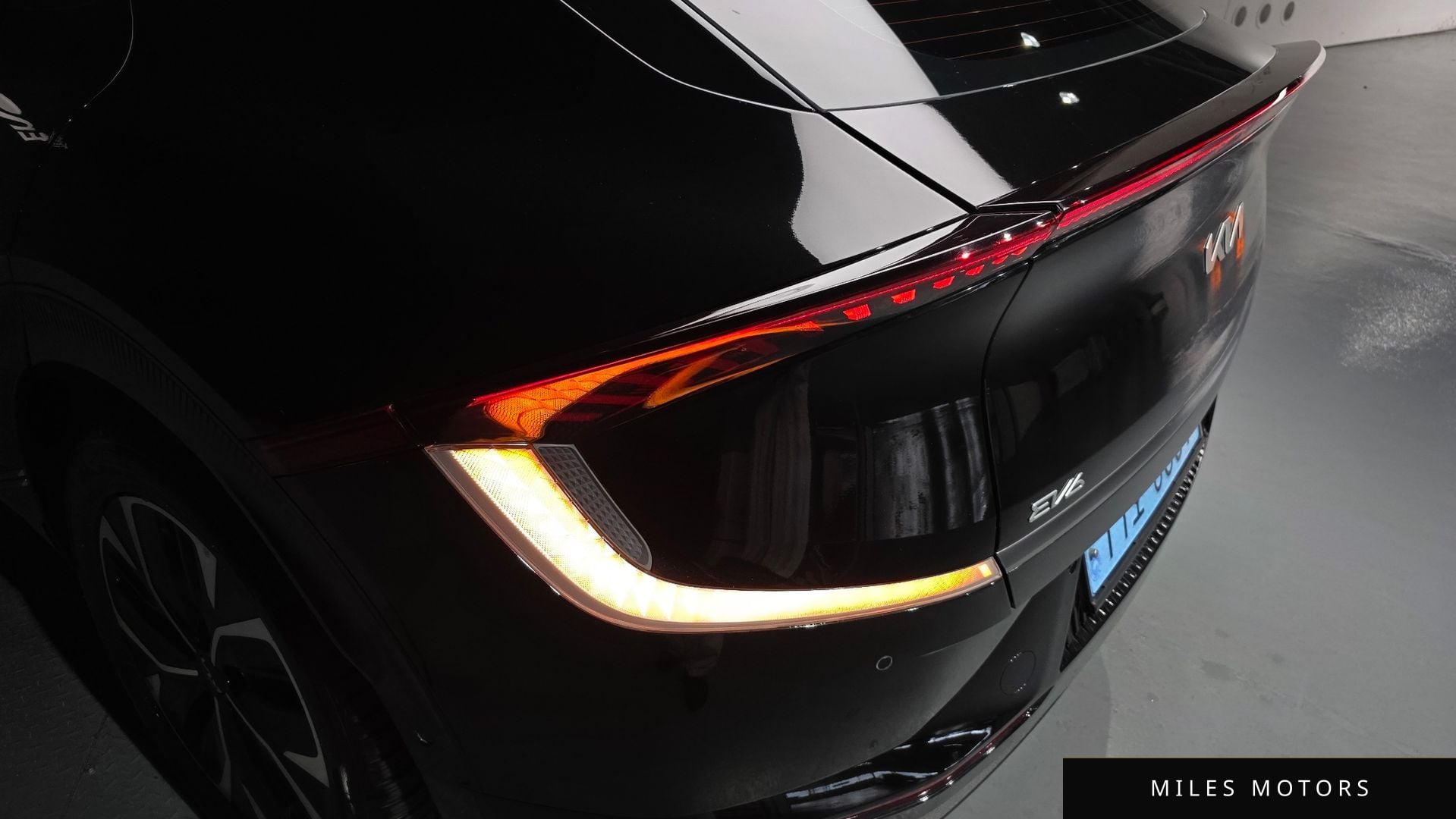 Kia EV6 2023 — миниатюра 9
