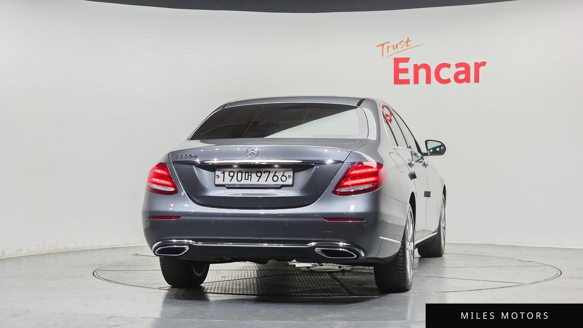 Mercedes-Benz E-Class W213 2017 — миниатюра 4