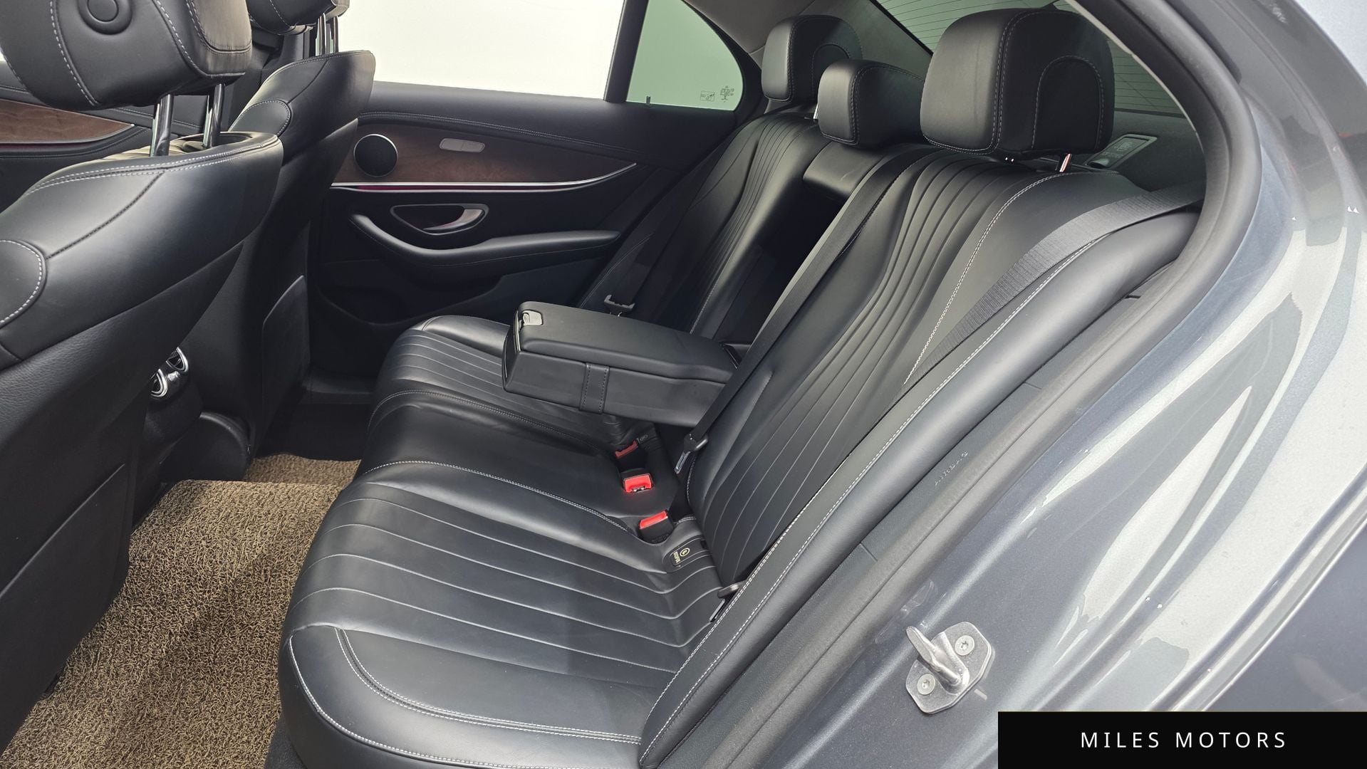 Mercedes-Benz E-Class W213 2017 — миниатюра 12