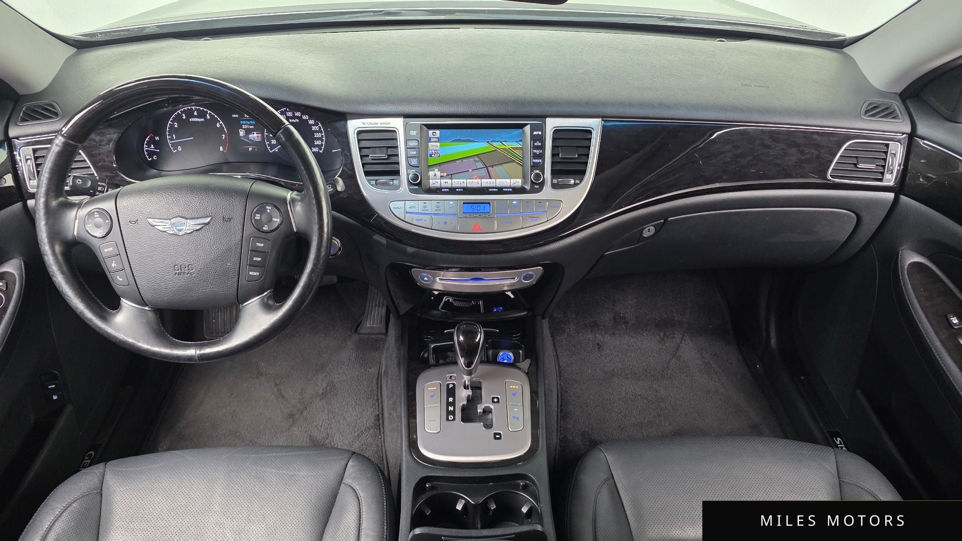 Hyundai Genesis 2012 — миниатюра 7