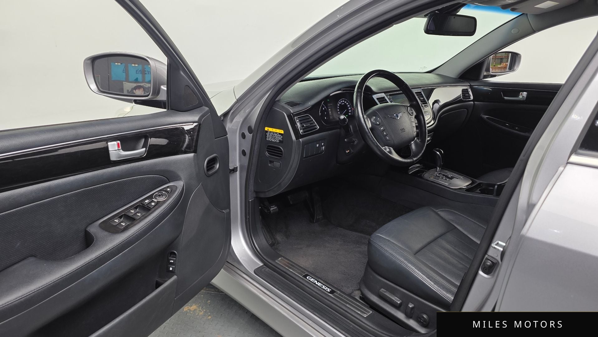Hyundai Genesis 2012 — миниатюра 10