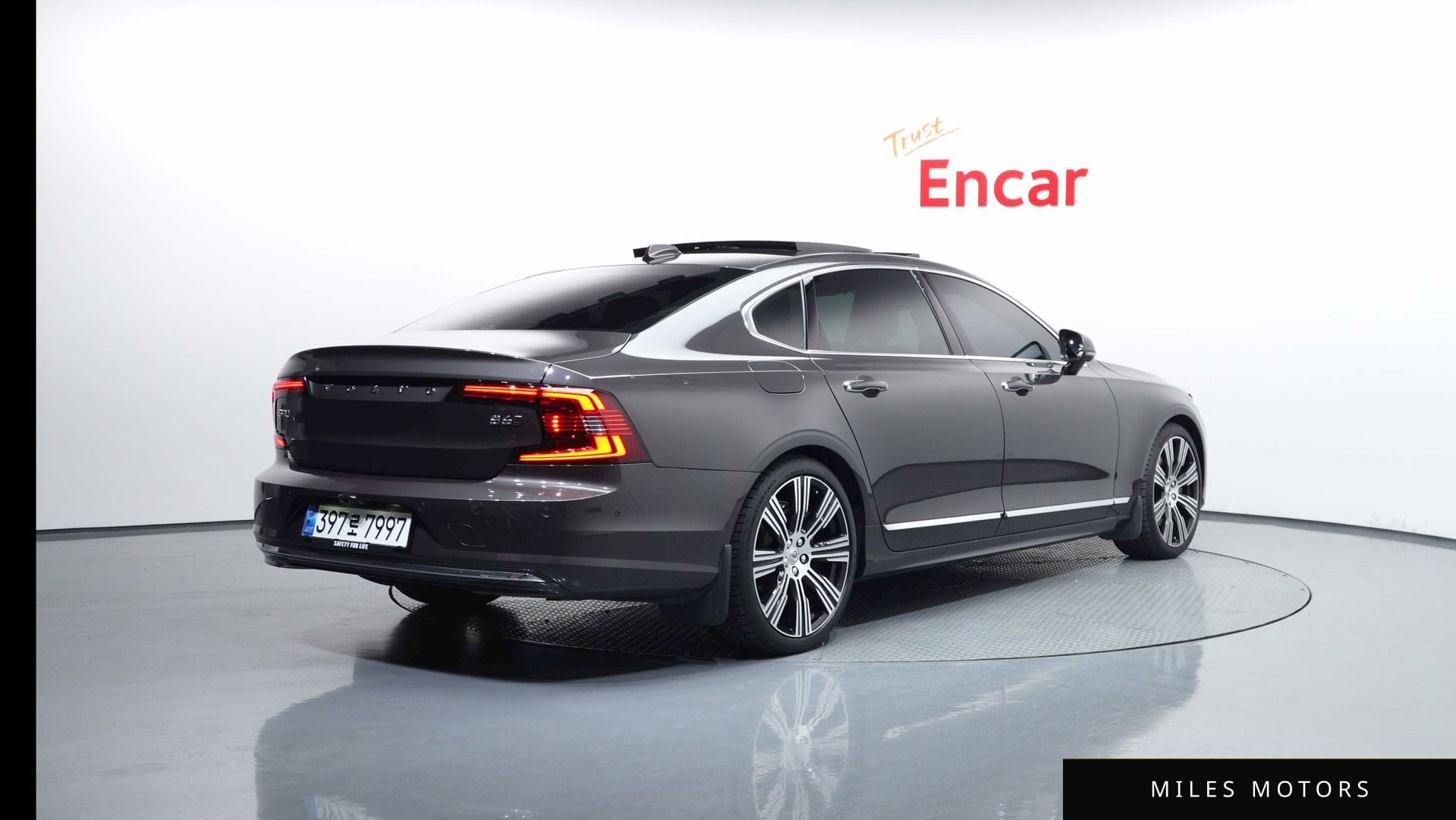 Volvo S90 2023 — миниатюра 2