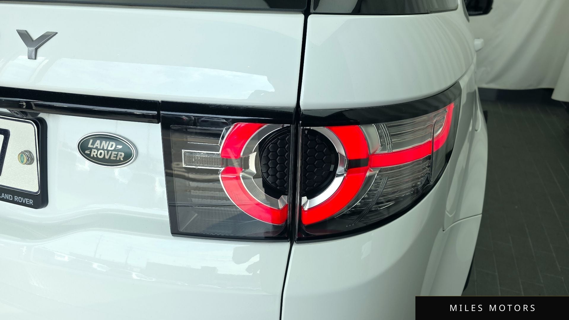 Land Rover Discovery Sport 2017 — миниатюра 9