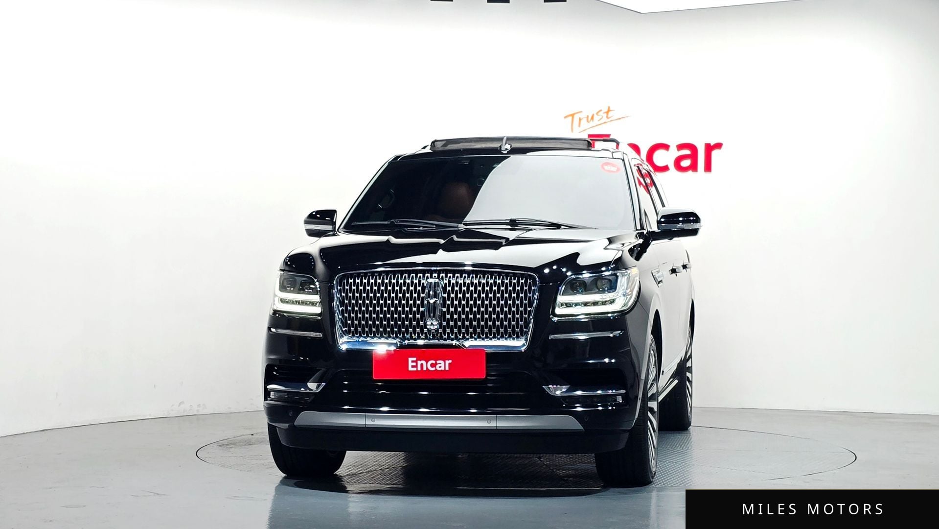 Lincoln Navigator 2021 — миниатюра 3