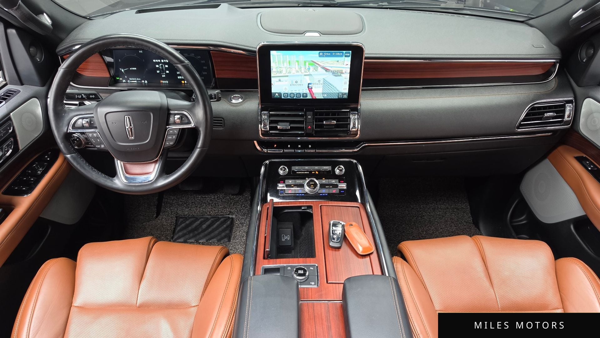 Lincoln Navigator 2021 — миниатюра 7