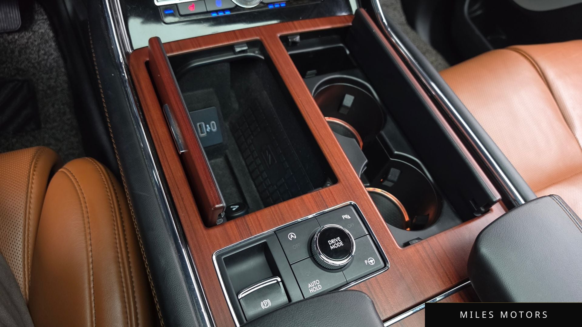 Lincoln Navigator 2021 — миниатюра 9