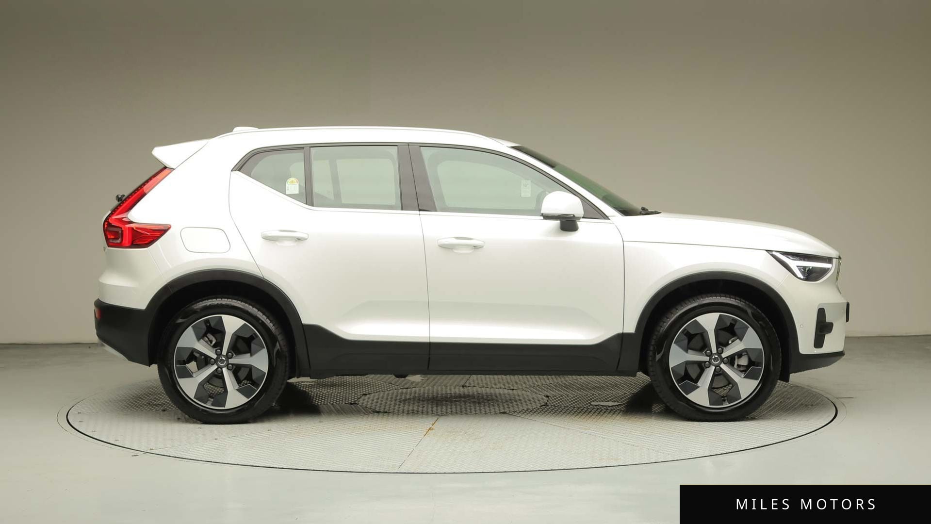 Volvo XC40 2026 — миниатюра 3