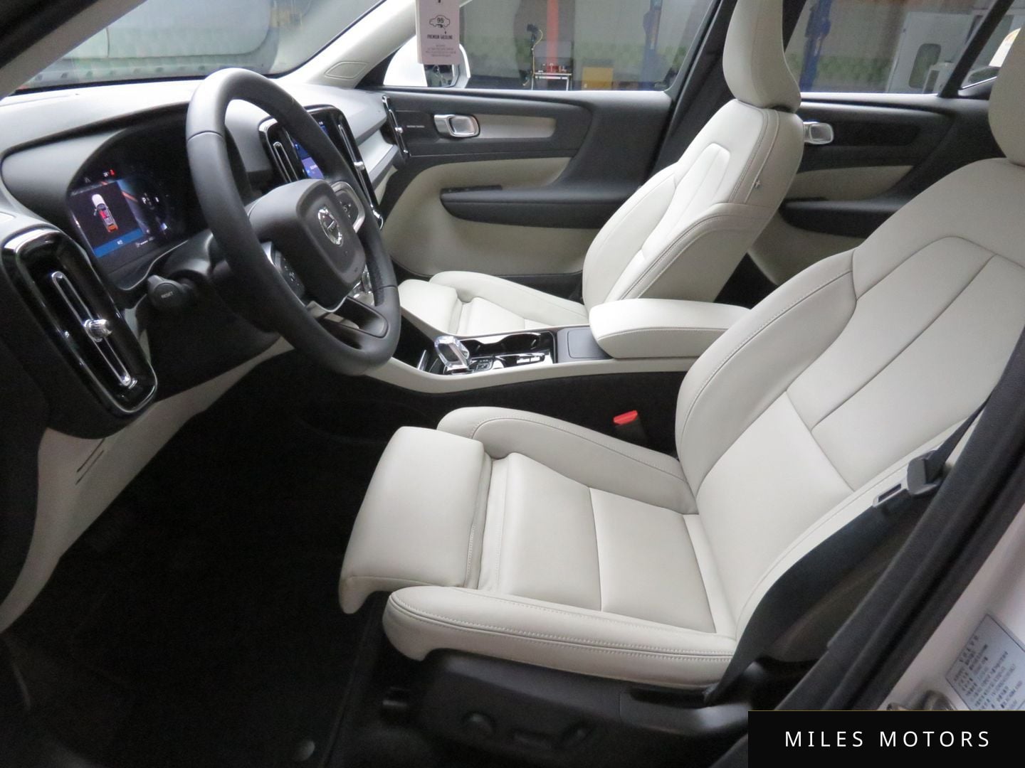 Volvo XC40 2026 — миниатюра 8