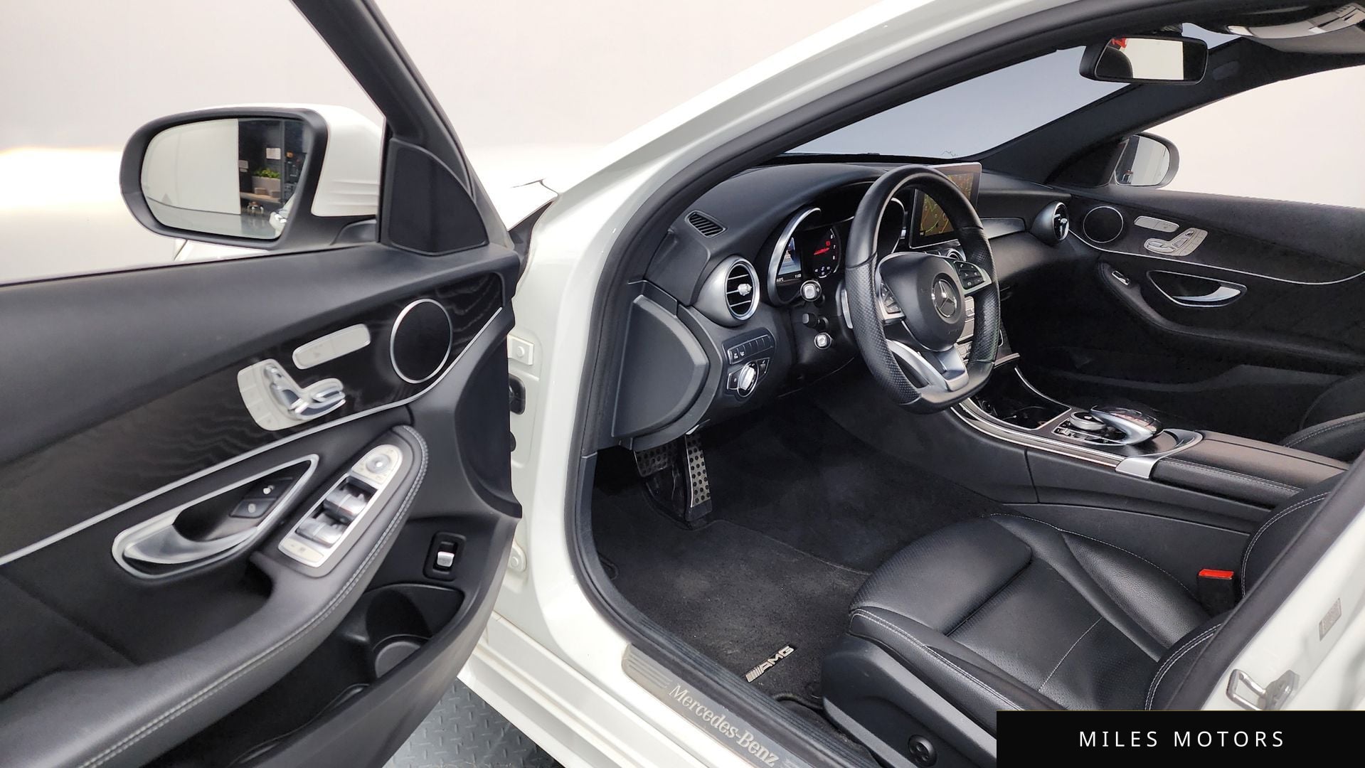 Mercedes-Benz C-Class W205 2017 — миниатюра 10