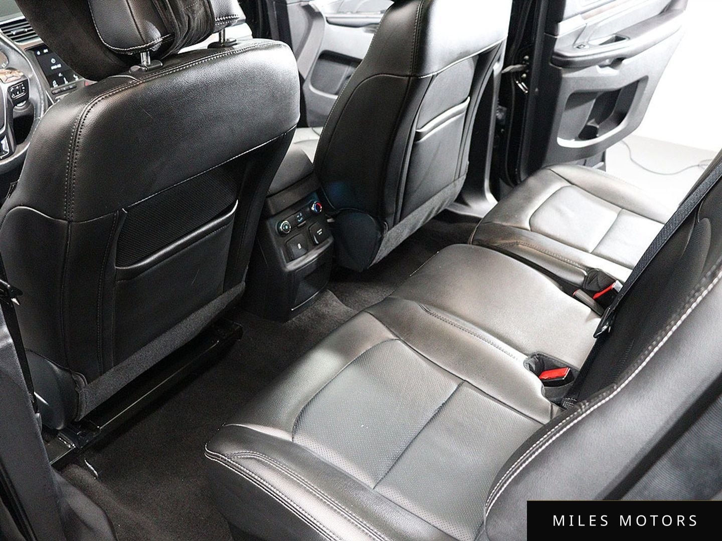 Ford Explorer 2018 — миниатюра 9