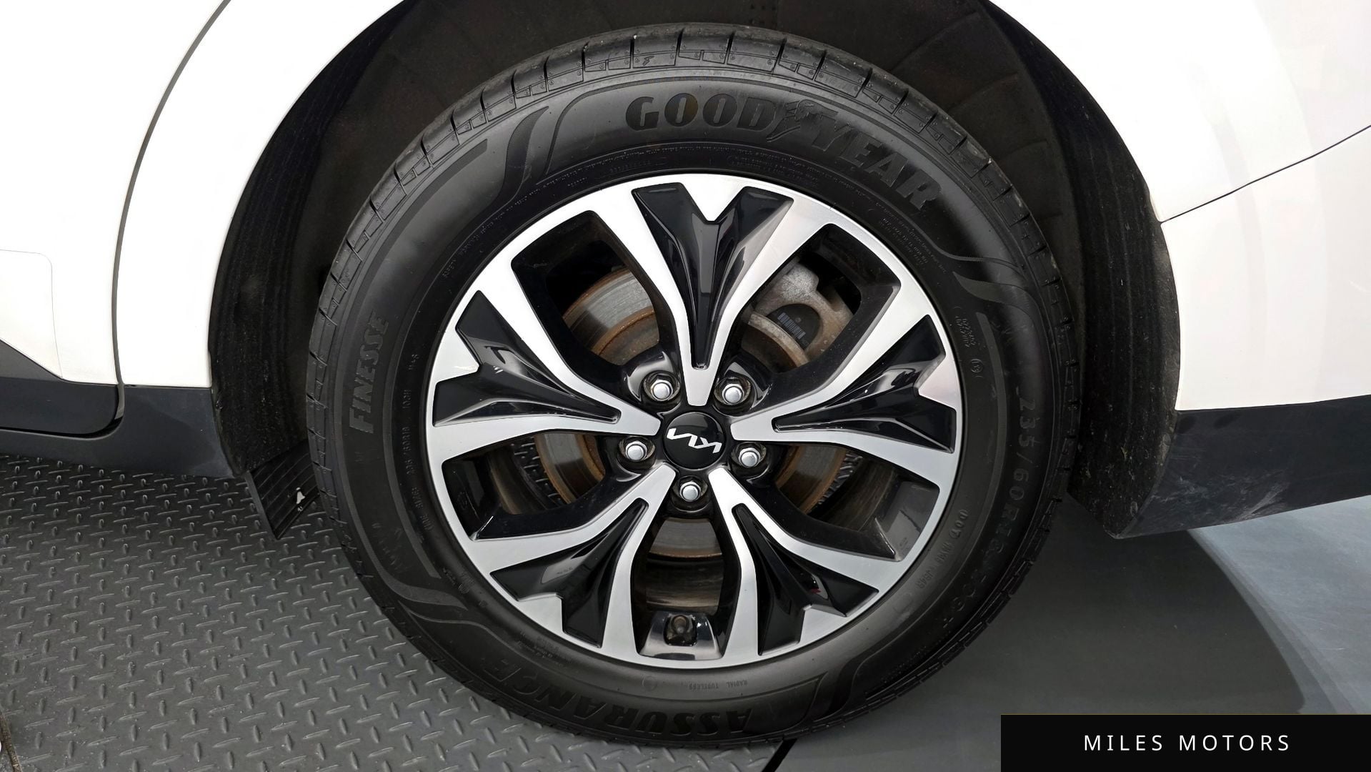 Kia Carnival 2023 — миниатюра 7