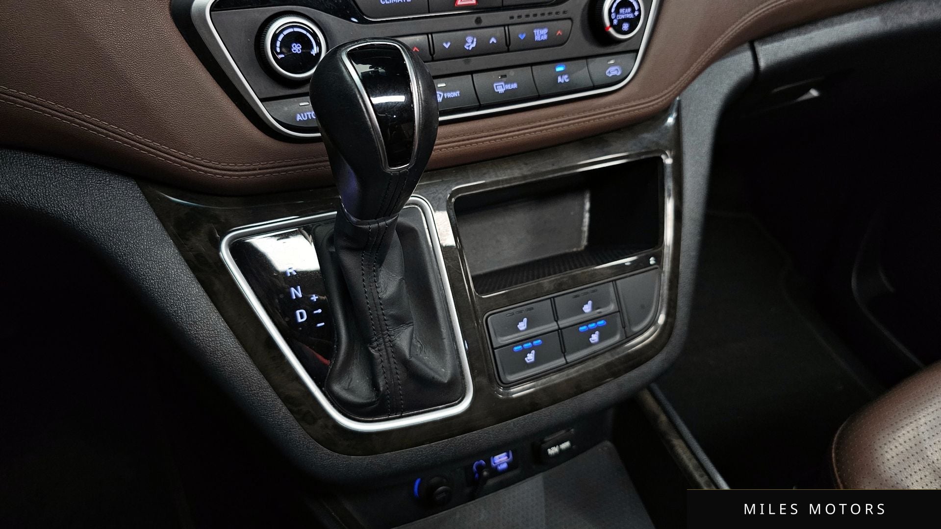 Hyundai Starex 2019 — миниатюра 11