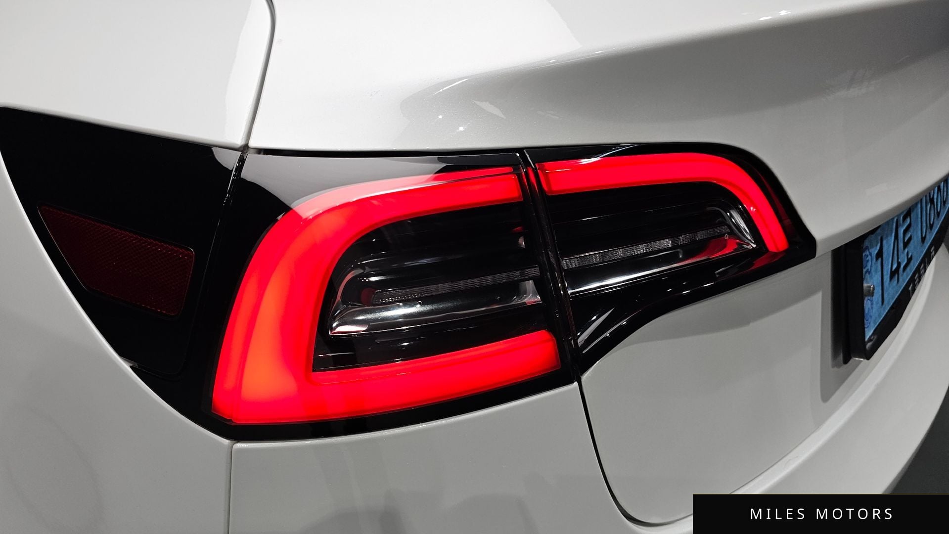 Tesla Model 3 2021 — миниатюра 8