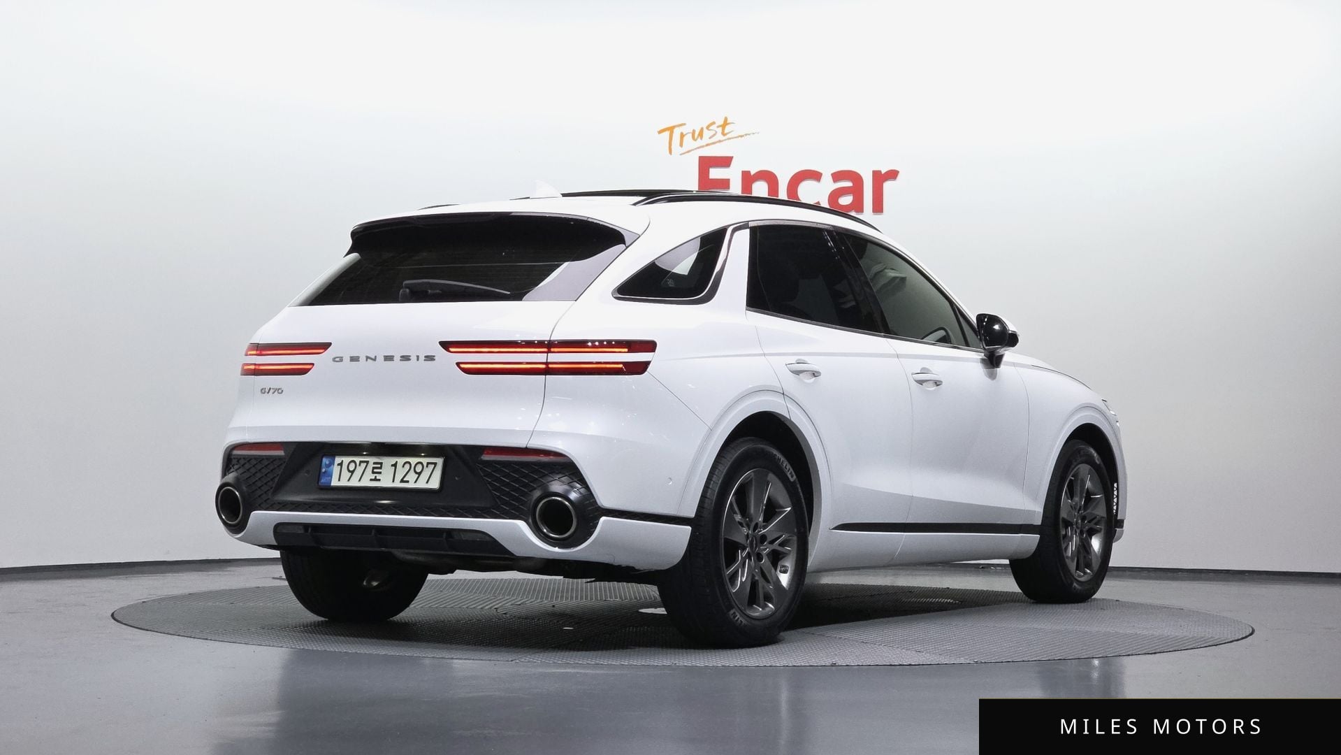 Genesis GV70 2022 — миниатюра 2