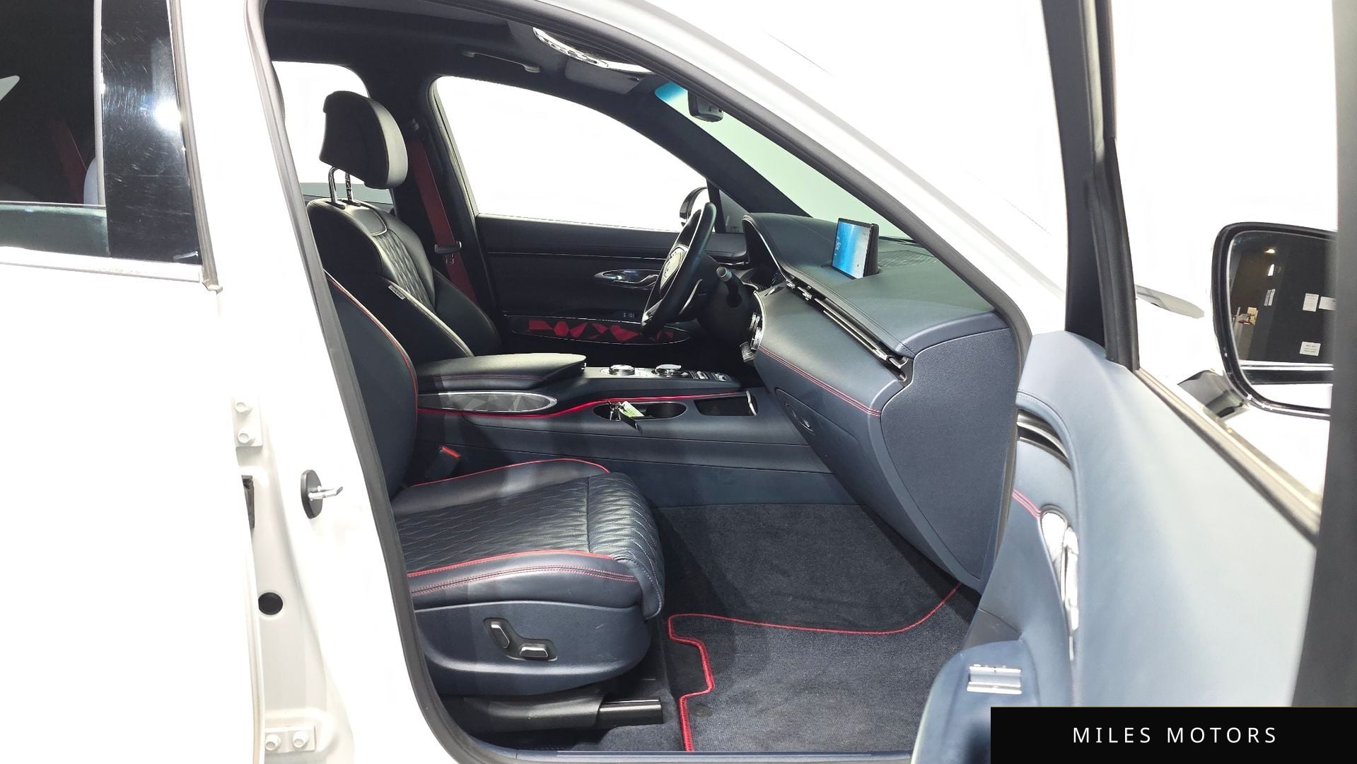 Genesis GV70 2022 — миниатюра 11
