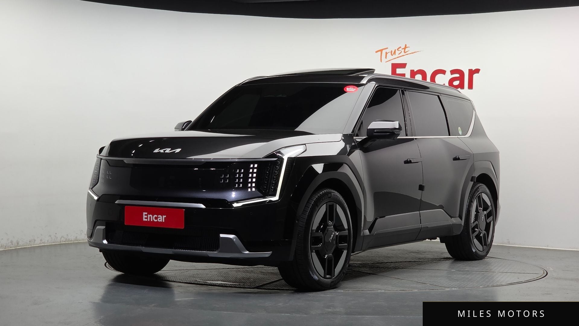 Kia EV9 2024 — фото 1 из 12