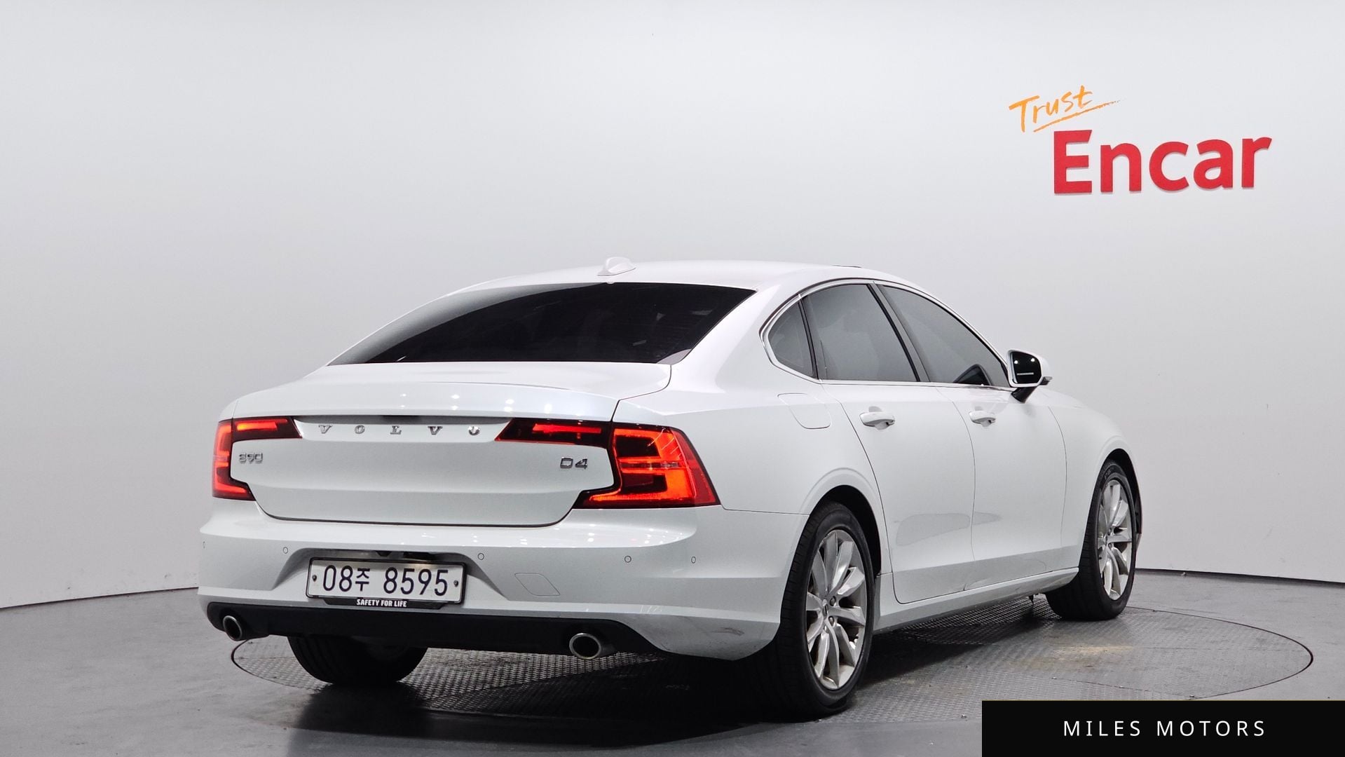 Volvo S90 2018 — миниатюра 2