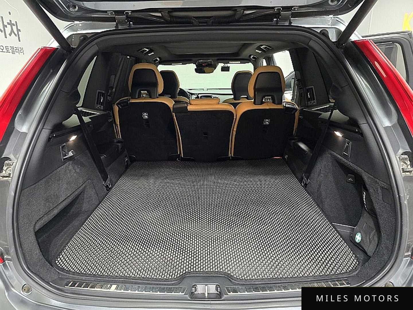 Volvo XC90 2019 — миниатюра 11