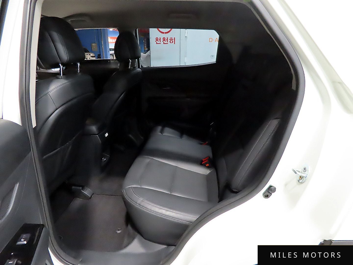 KG Mobility Beautiful Korando 2022 — миниатюра 12