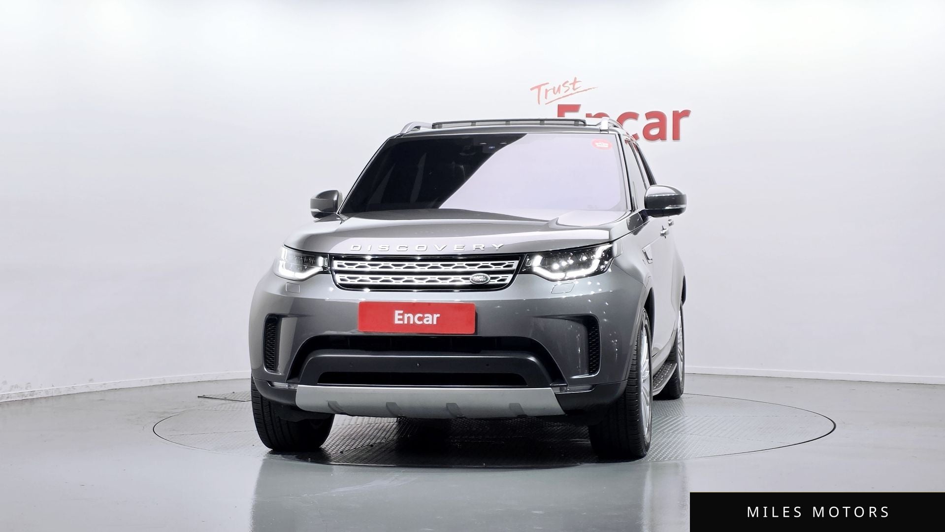 Land Rover Discovery 2018 — миниатюра 3