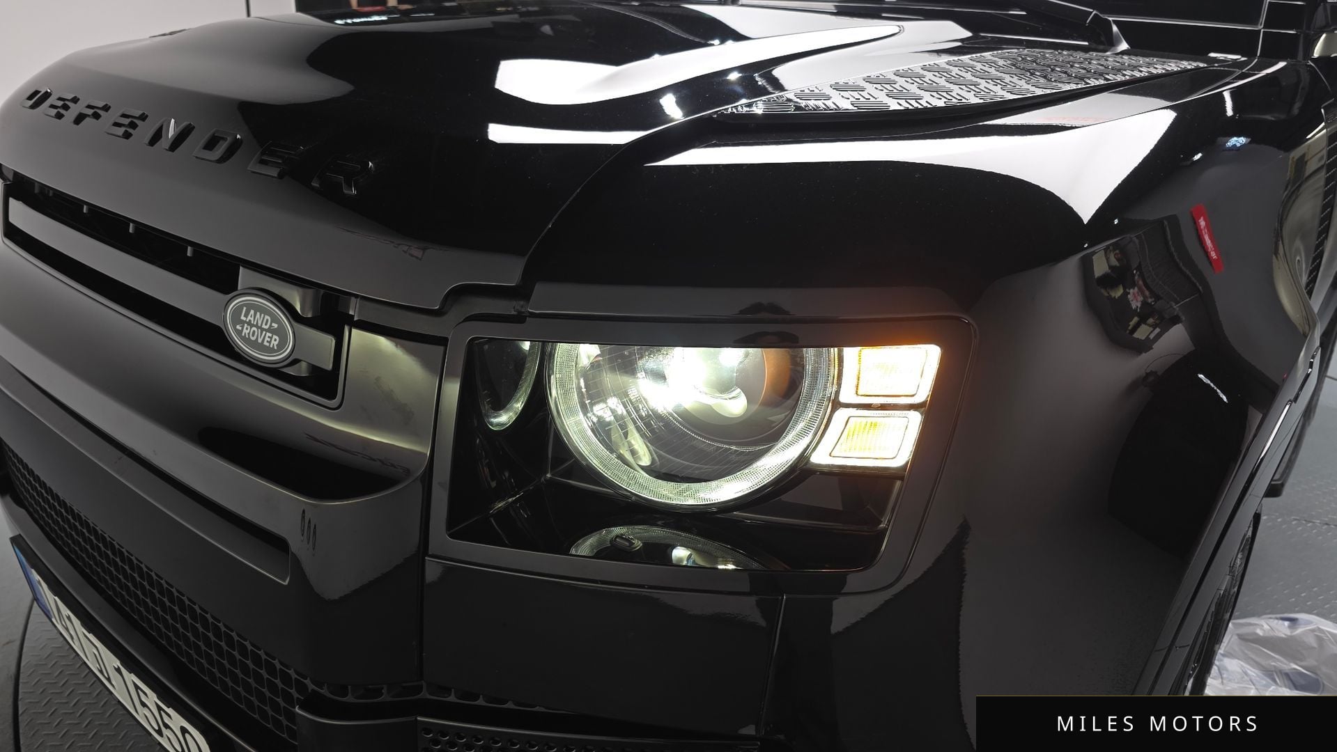 Land Rover Defender 2025 — миниатюра 7