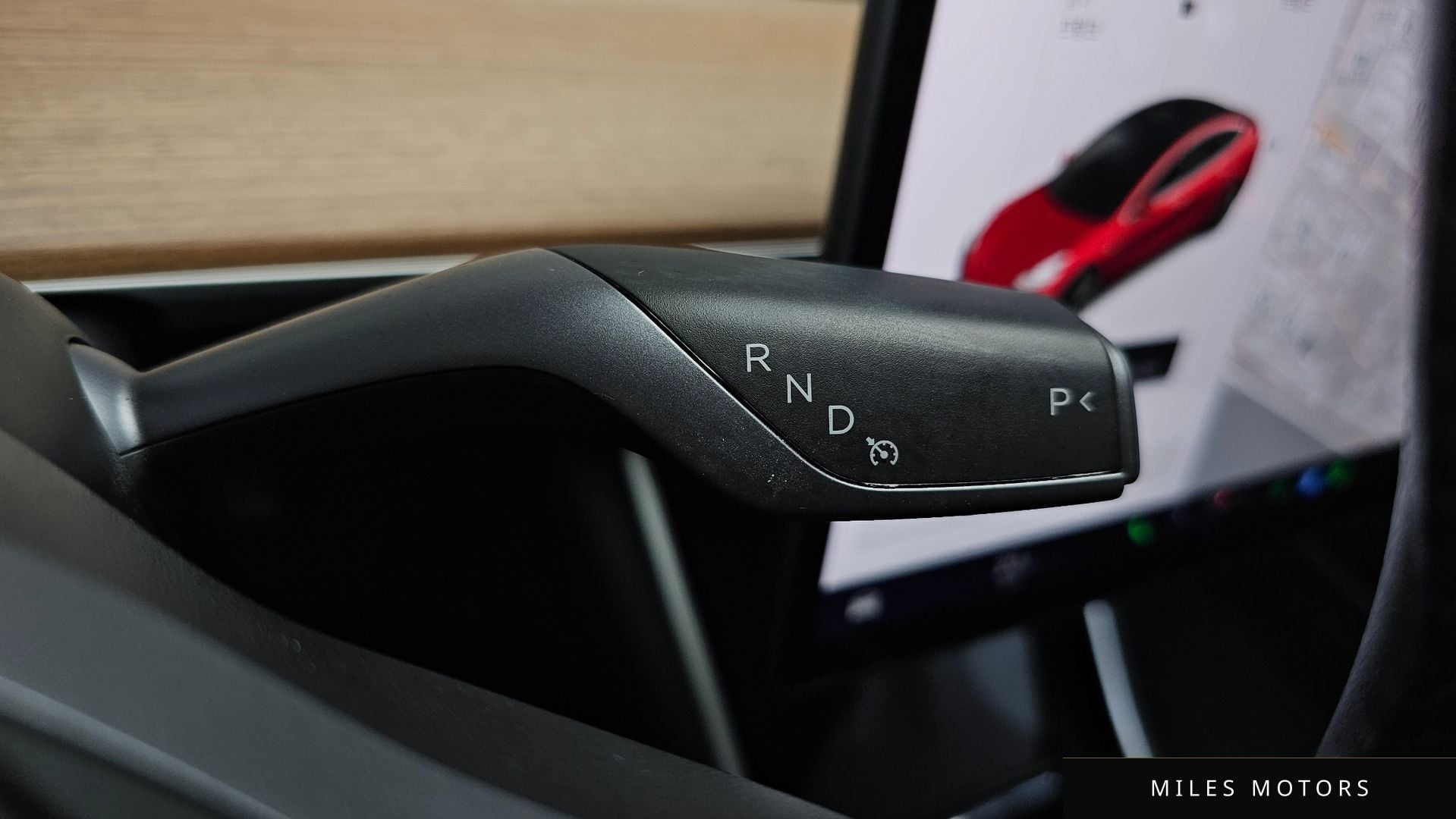 Tesla Model 3 2020 — миниатюра 12