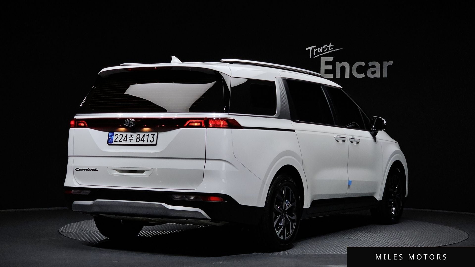 Kia Carnival 2021 — миниатюра 2