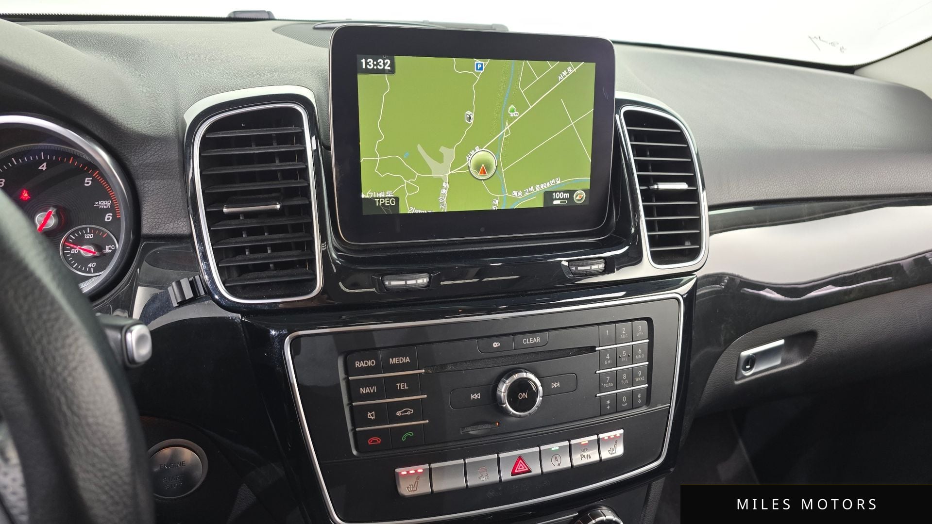 Mercedes-Benz GLE-Class W166 2016 — миниатюра 12