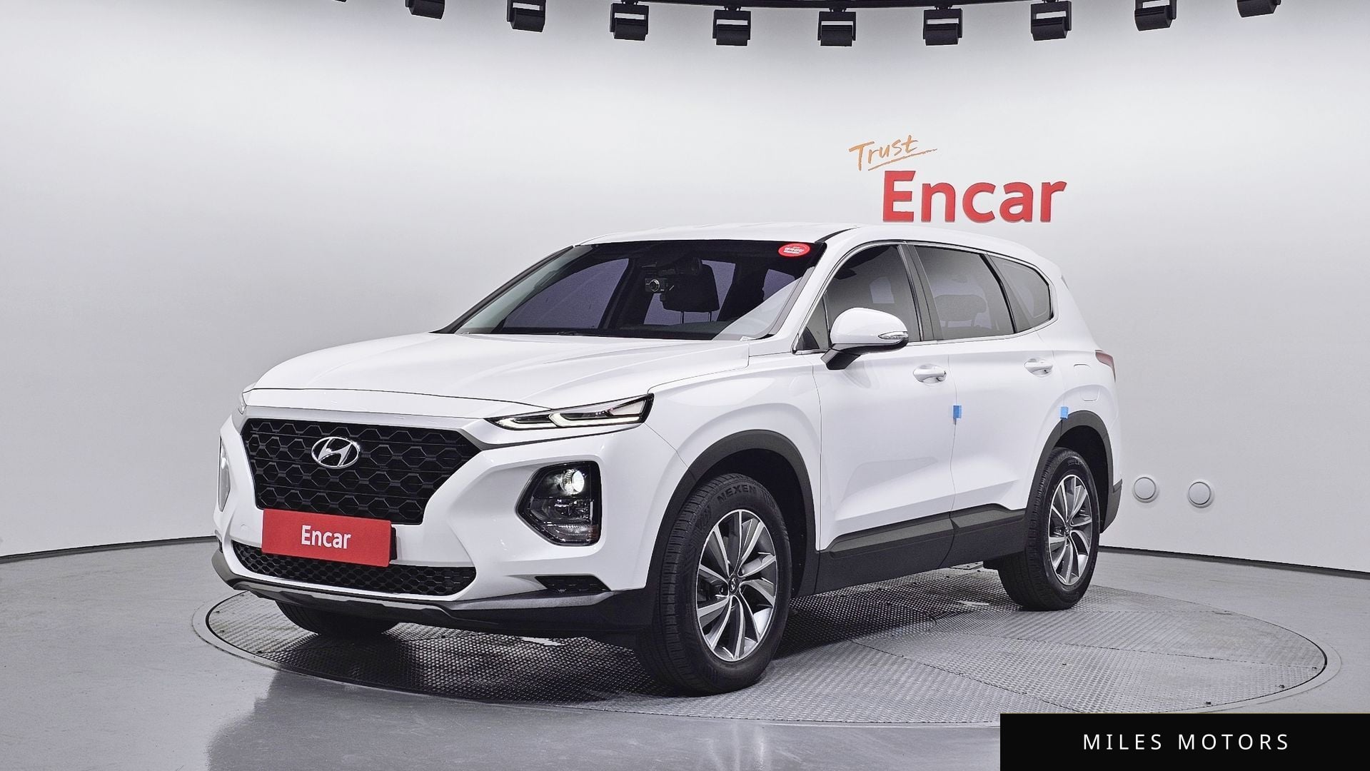 Hyundai Santafe 2019 — фото 1 из 12