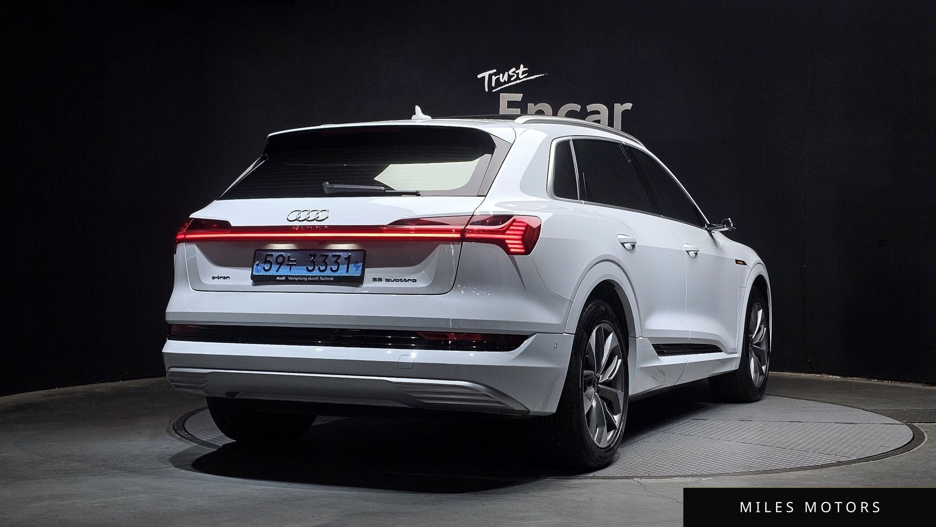 Audi e-tron 2022 — миниатюра 2