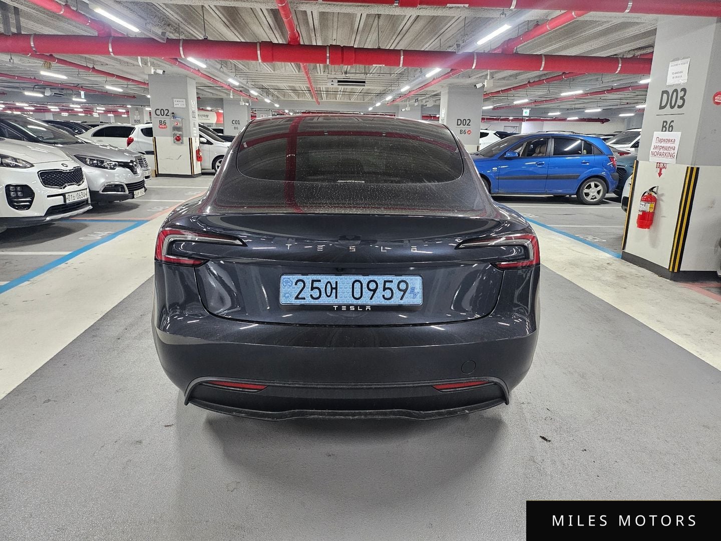 Tesla Model 3 2025 — миниатюра 4