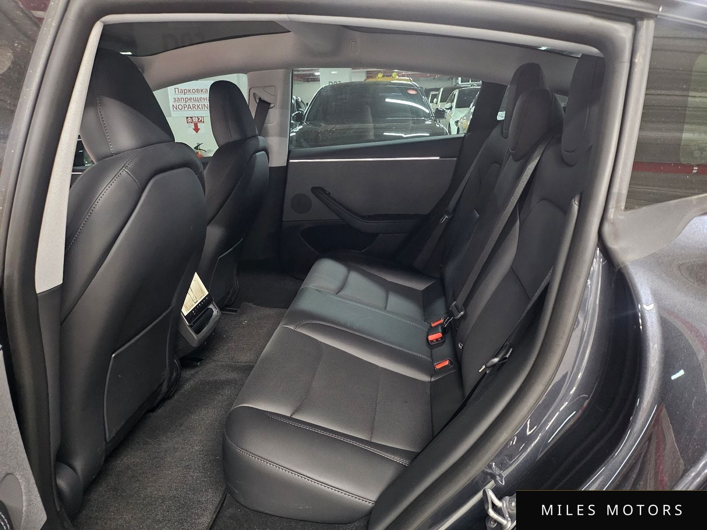 Tesla Model 3 2025 — миниатюра 9