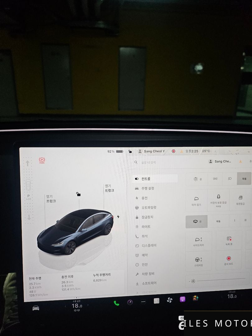 Tesla Model 3 2025 — миниатюра 10