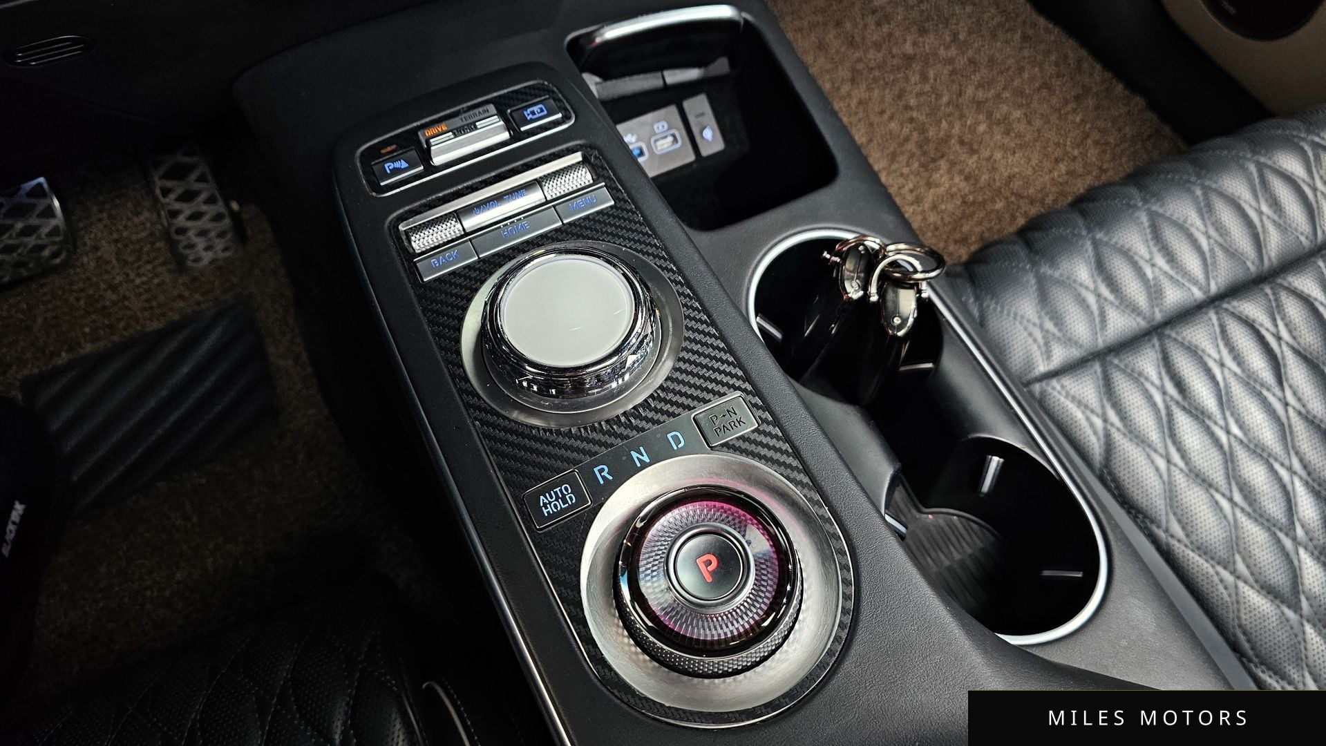 Genesis GV70 2021 — миниатюра 12