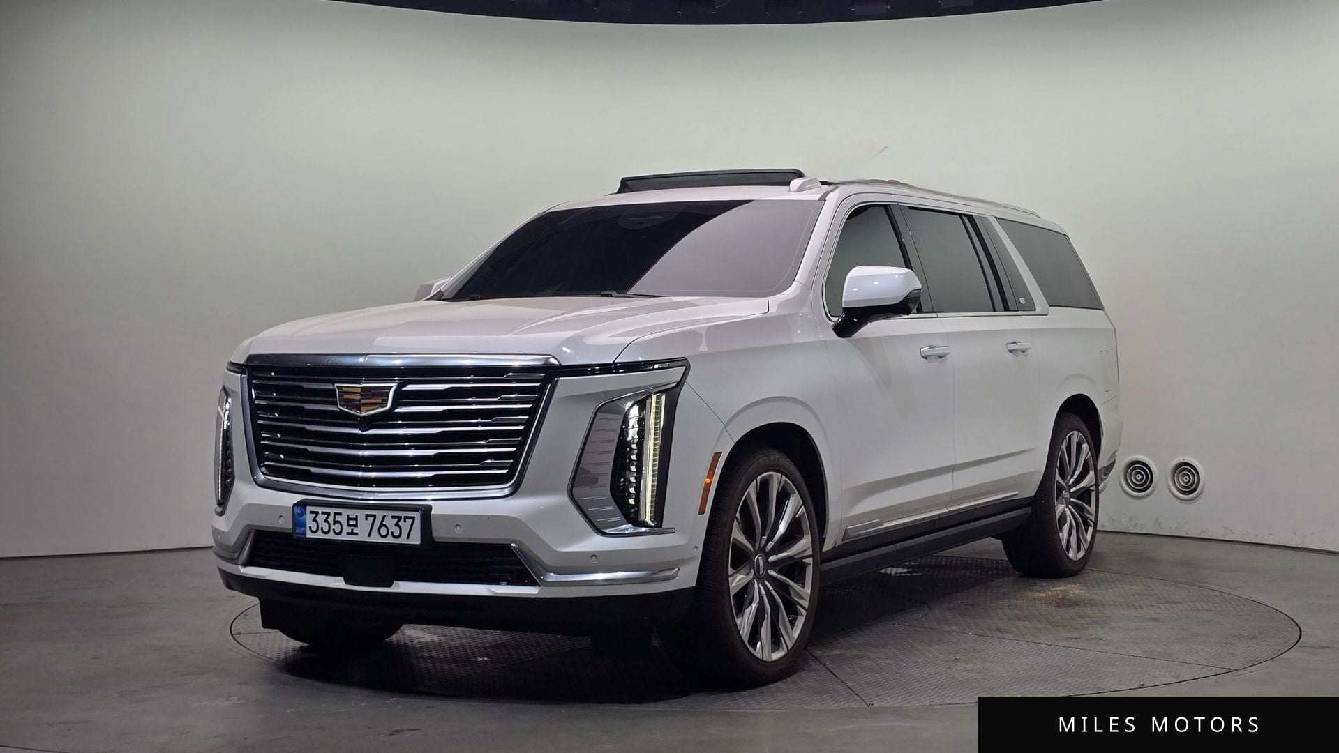 Cadillac Escalade 2025 — фото 1 из 12