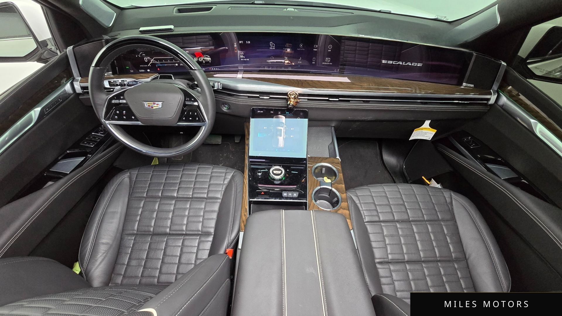 Cadillac Escalade 2025 — миниатюра 6