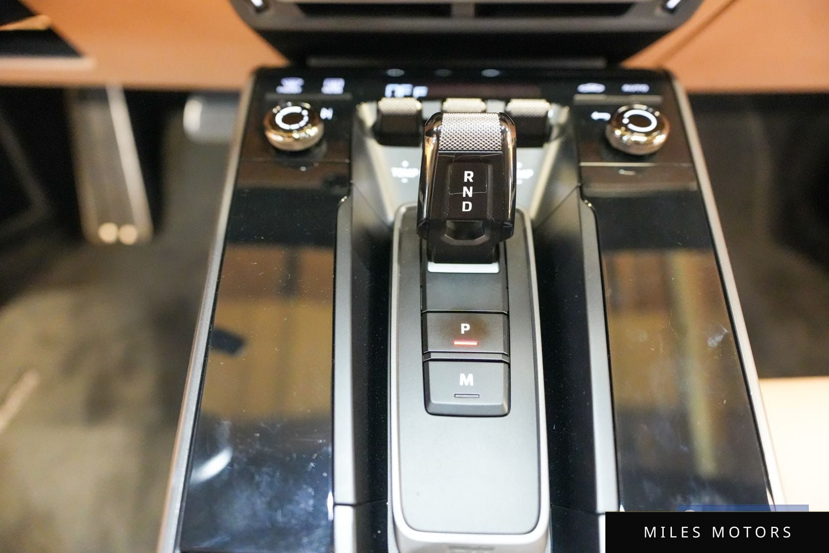 Porsche 911 (992) 2020 — миниатюра 9