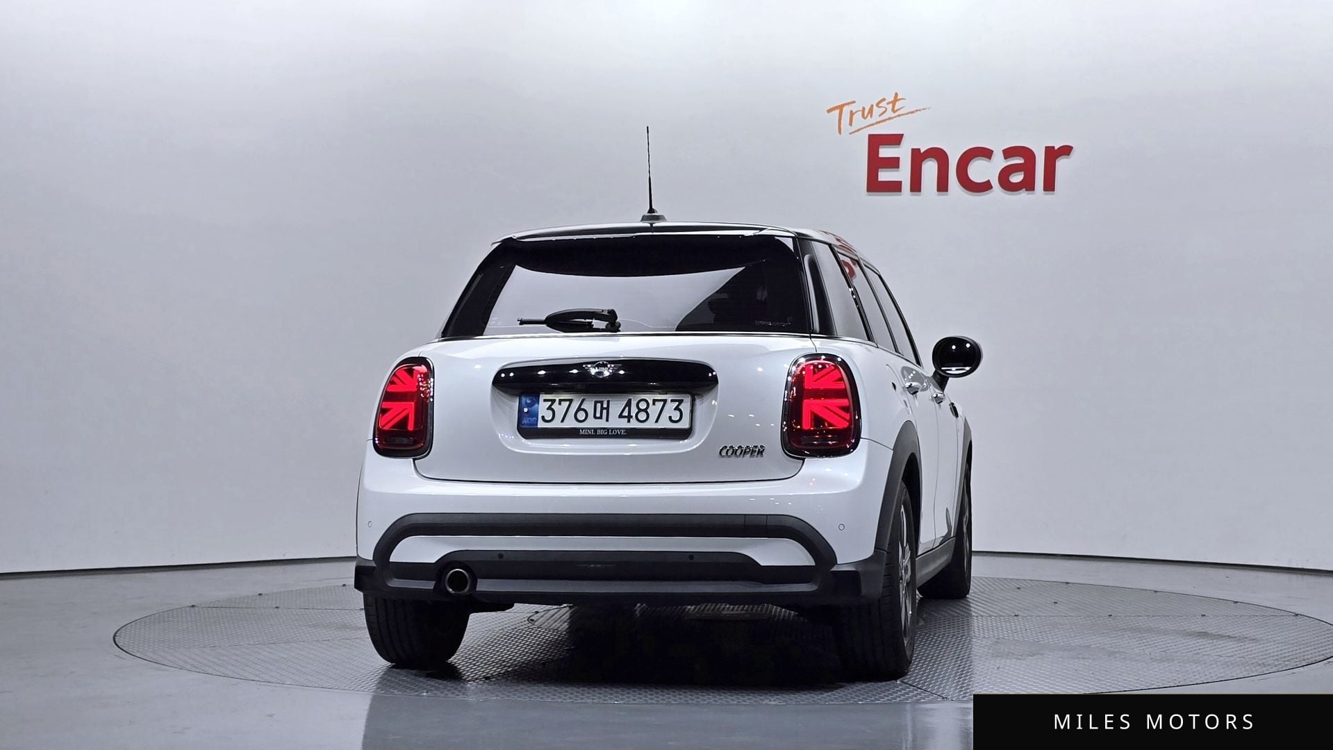 MINI Cooper 2023 — миниатюра 4
