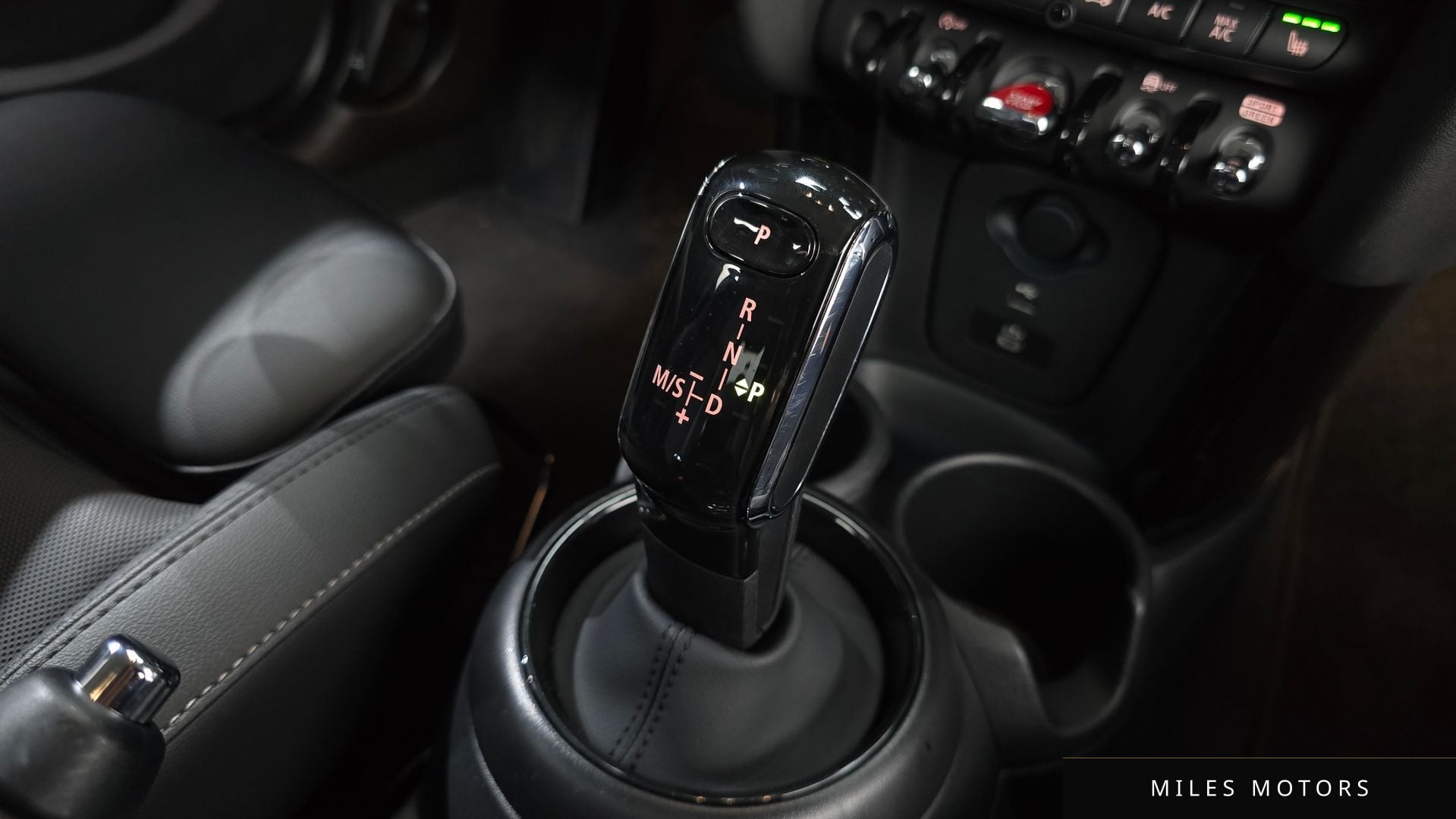 MINI Cooper 2023 — миниатюра 9