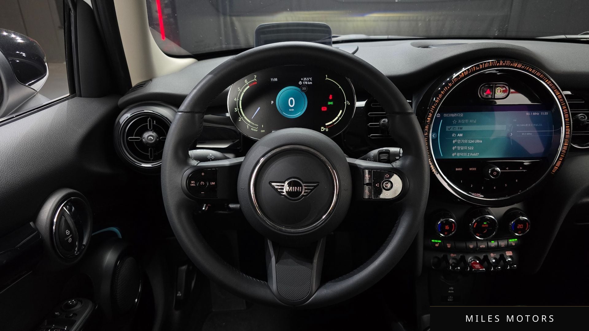 MINI Cooper 2023 — миниатюра 12