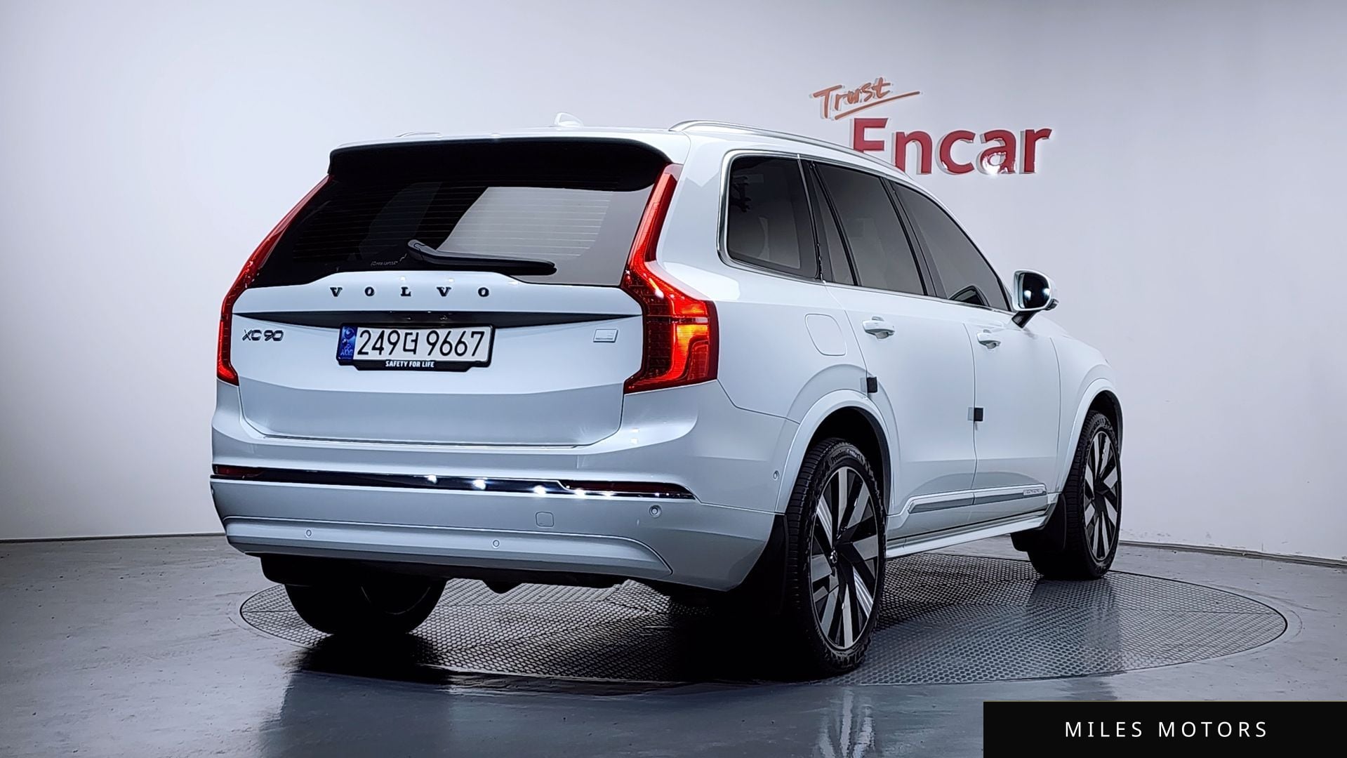 Volvo XC90 2024 — миниатюра 2